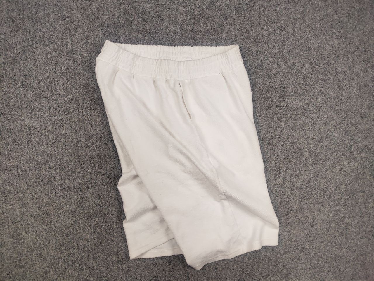 Other AELIZA studio Design unique White Baggy inside out shorts Size US 32 / EU 48 - 9 Thumbnail