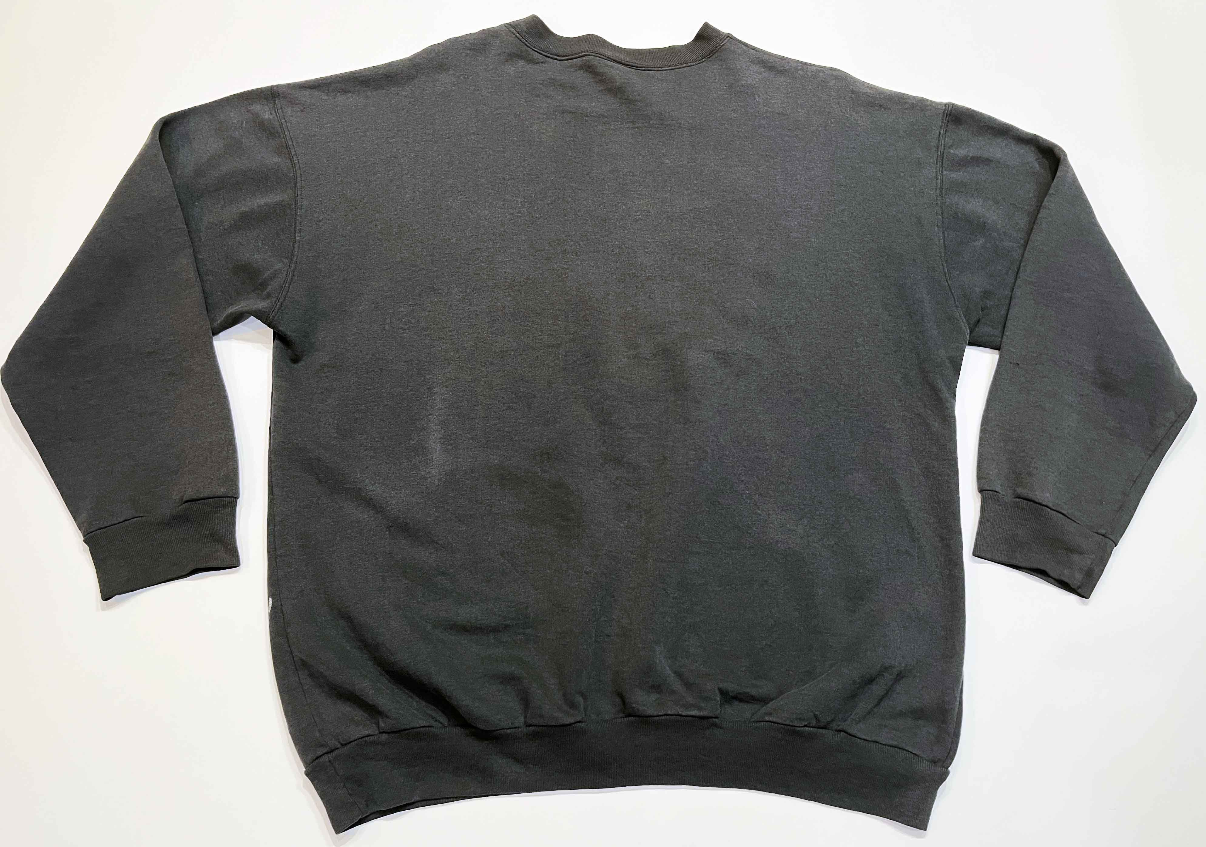 Vintage Vintage Q107 Toronto's Best Rock Radio Crewneck Sweatshirt Size US L / EU 52-54 / 3 - 7 Thumbnail