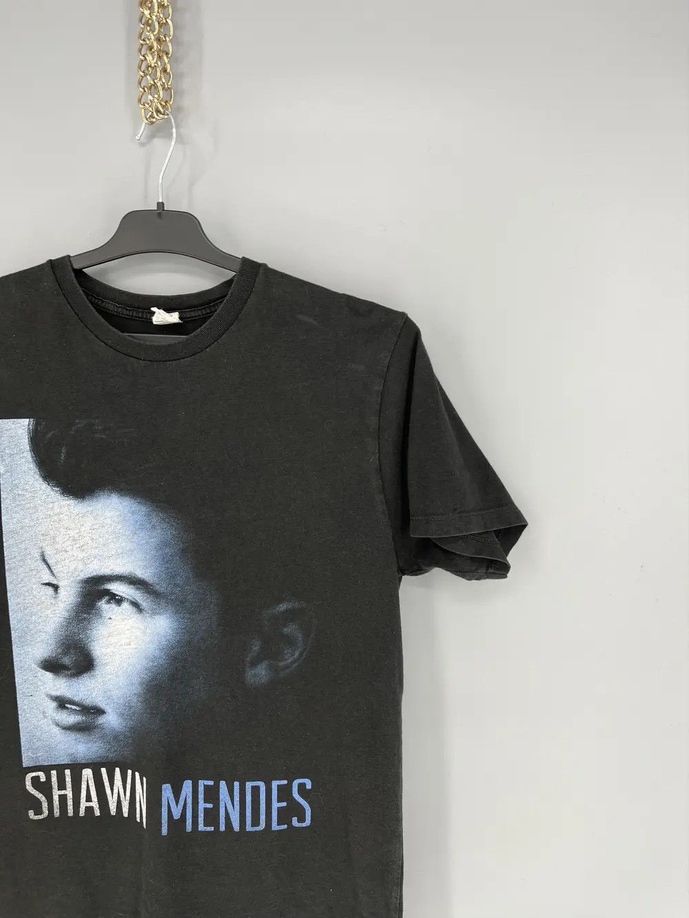 Band Tees Vintage Shawn Mendes Big Logo Illuminate World Tour Tee Size US M / EU 48-50 / 2 - 5 Thumbnail
