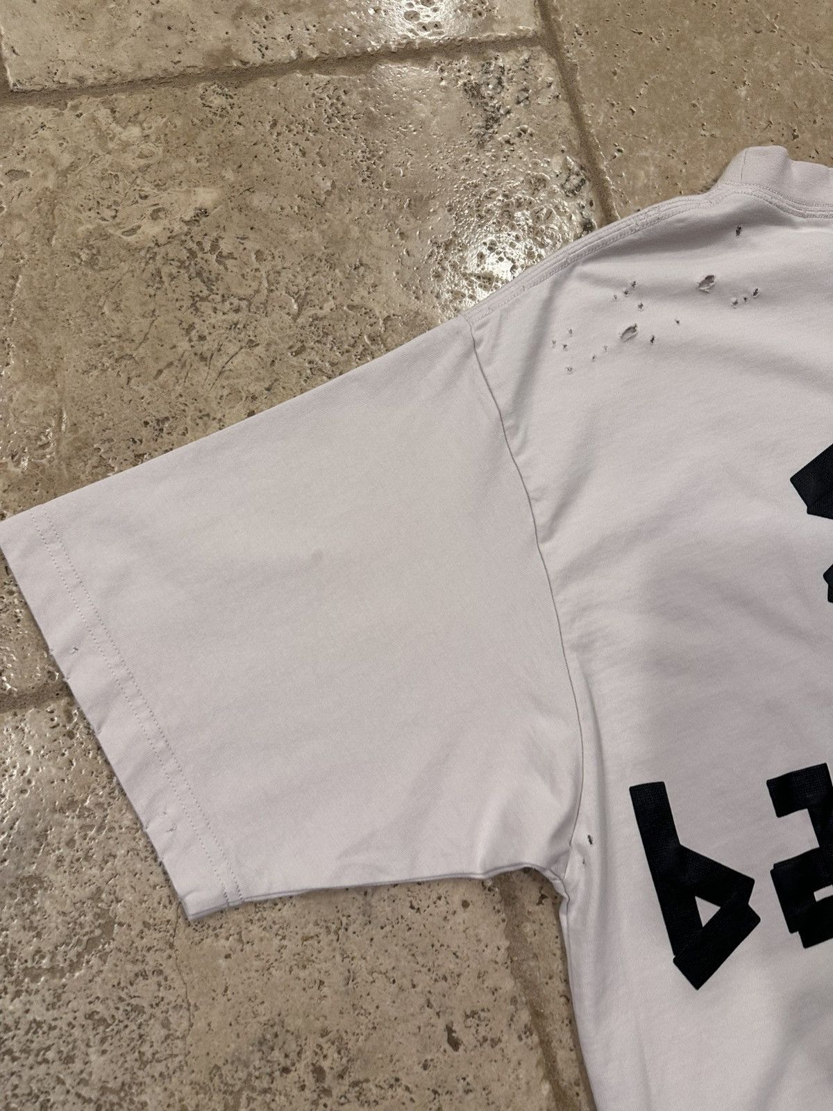 Balenciaga Balenciaga Distressed Type Black Duct Tape Logo White Tee Size US XS / EU 42 / 0 - 12 Thumbnail
