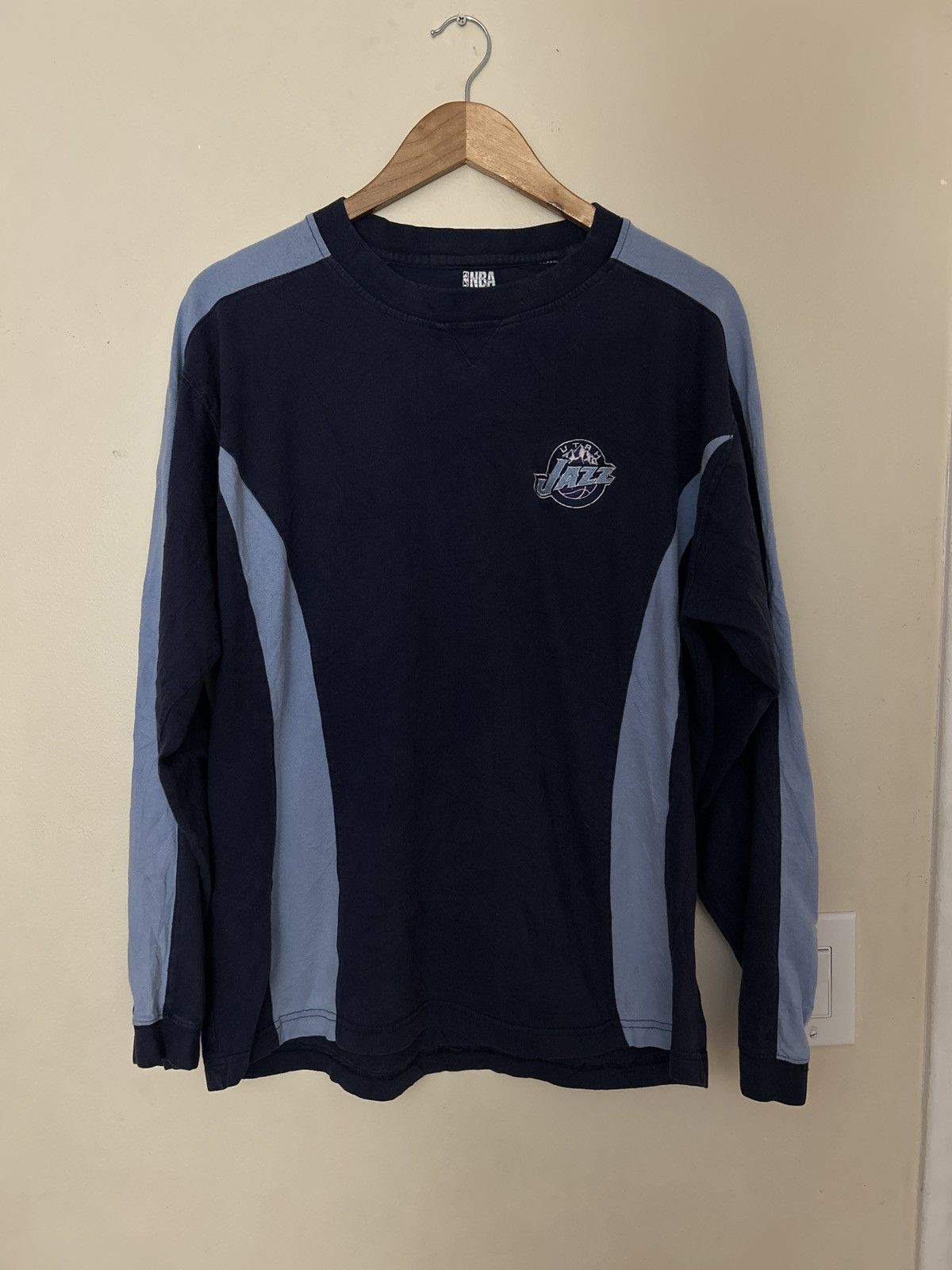 NBA × Vintage Vintage Utah Jazz long sleeve shirt Size US L / EU 52-54 / 3 - 1 Thumbnail