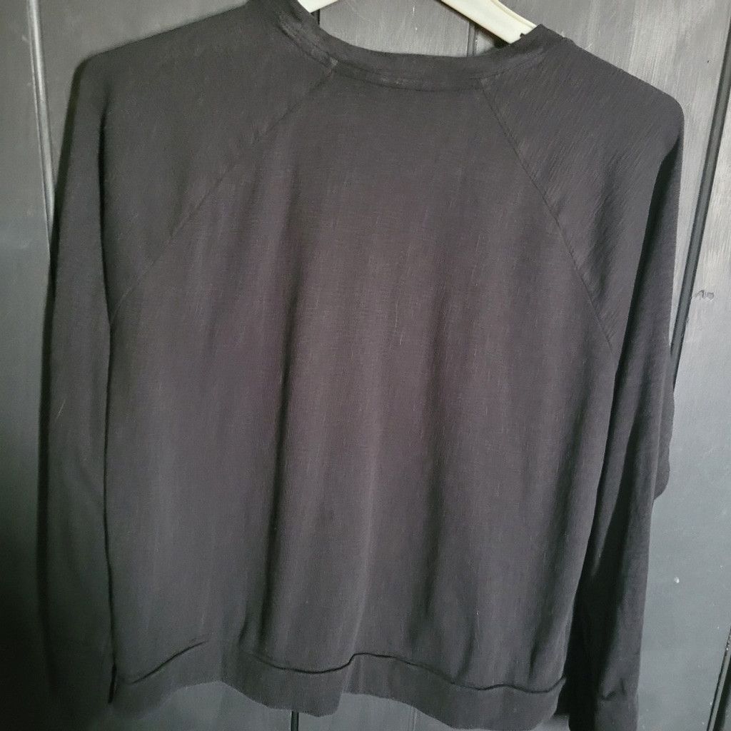 Banana Republic Banana Republic womens black sweatshirt size M, EUC Size M / US 6-8 / IT 42-44 - 5 Thumbnail