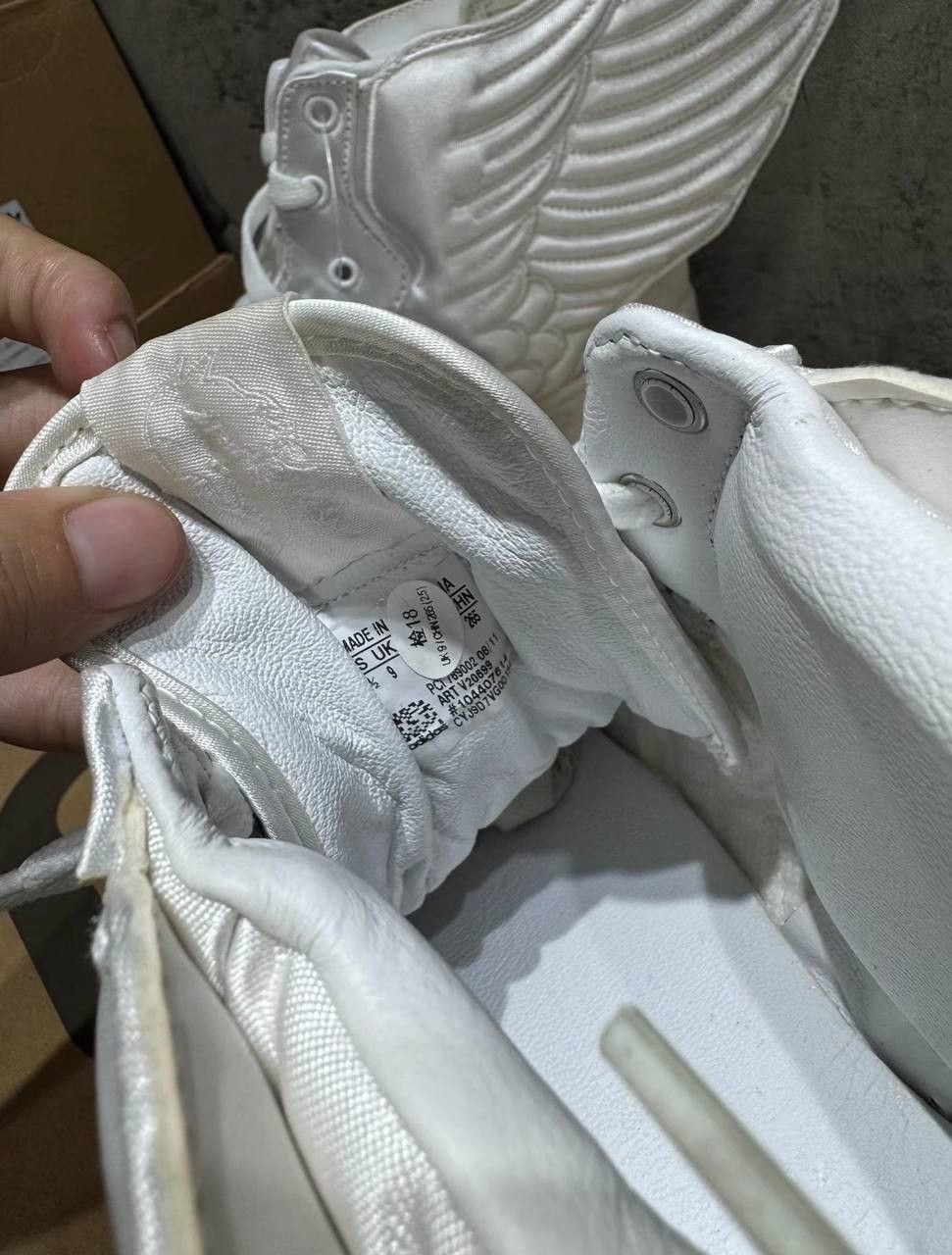 Jeremy Scott adidas Jeremy Scott Wings Silk Wings Shoes 2.0, Pure White Size US 10 / EU 43 - 5 Thumbnail