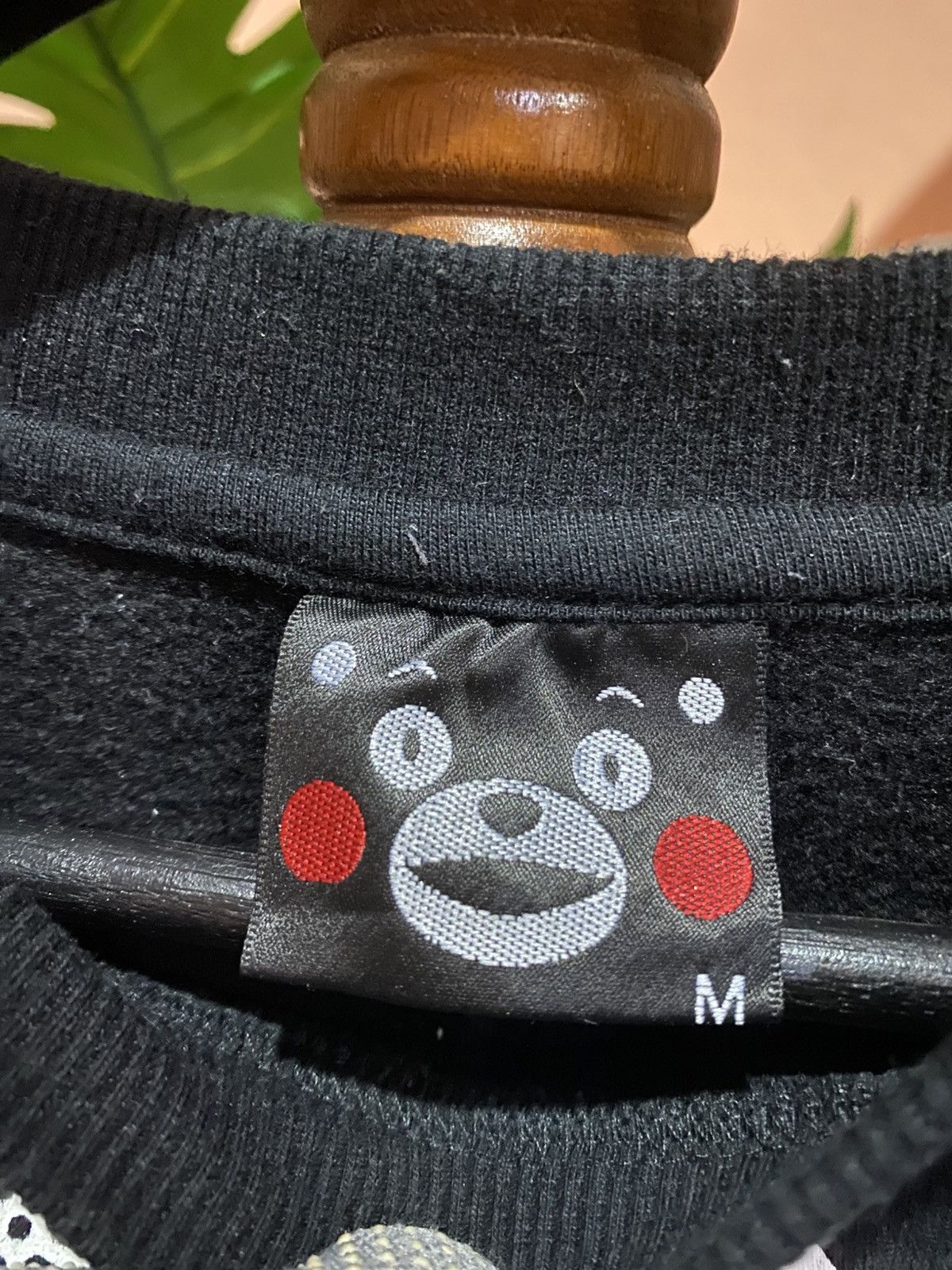 Japanese Brand Vintage Kumamon Japan Winter Sweatshirt Black Medium - Cute Size US M / EU 48-50 / 2 - 6 Thumbnail