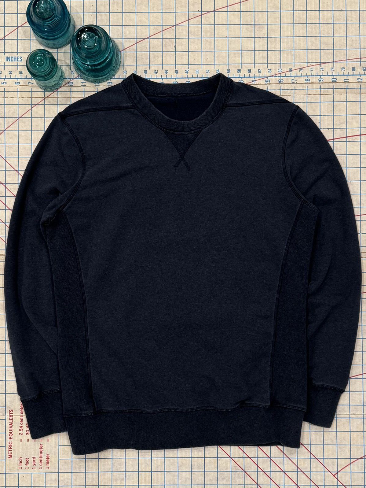 Lululemon Lululemon Crewneck Sweater Navy Blue Fits Mens Medium Size US M / EU 48-50 / 2 - 2 Thumbnail