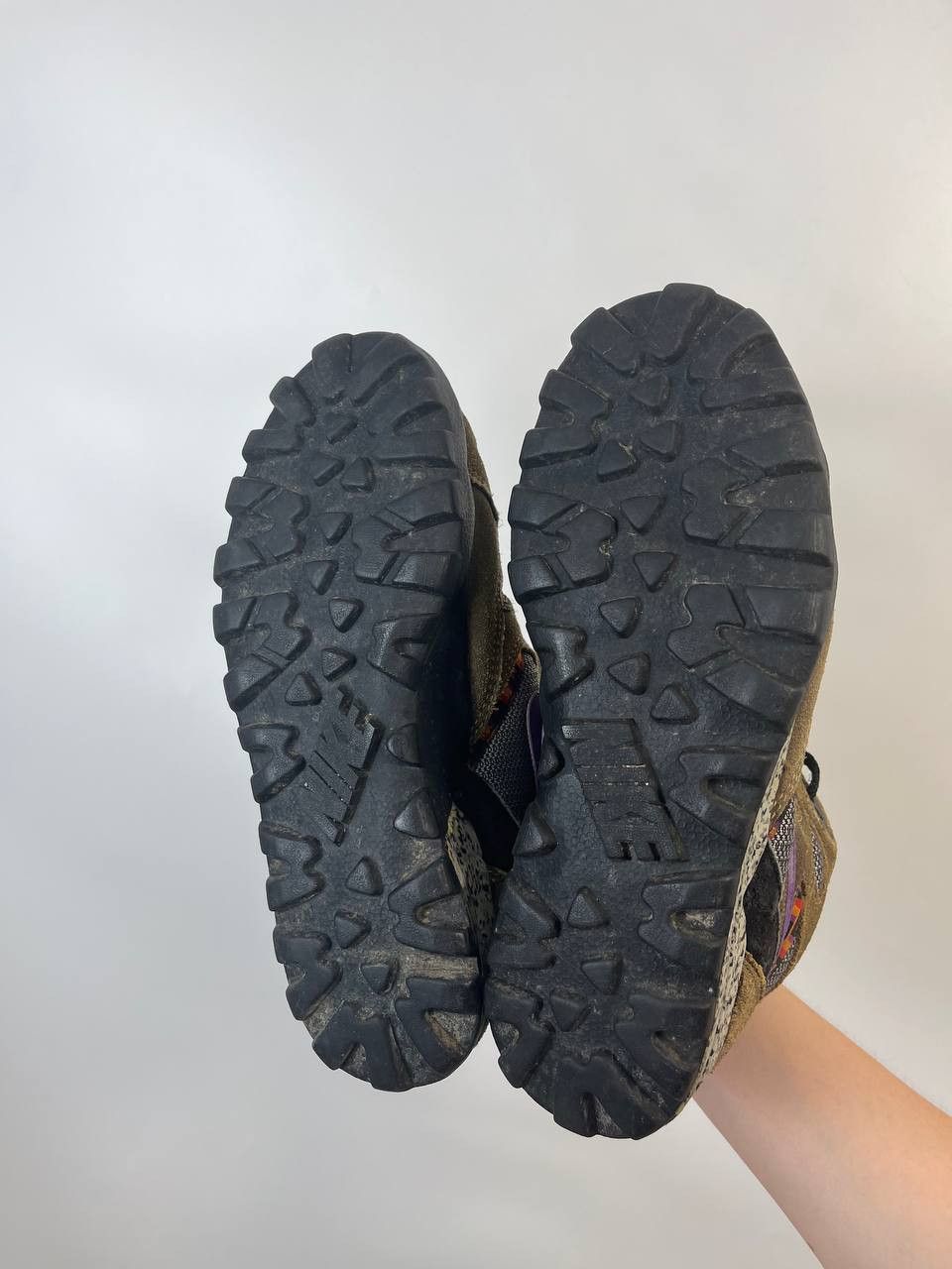 Nike RARE Vintage Nike AIR Brown Shoes 90s Sneakers Unisex 7.5 Size US 7.5 / IT 37.5 - 7 Thumbnail