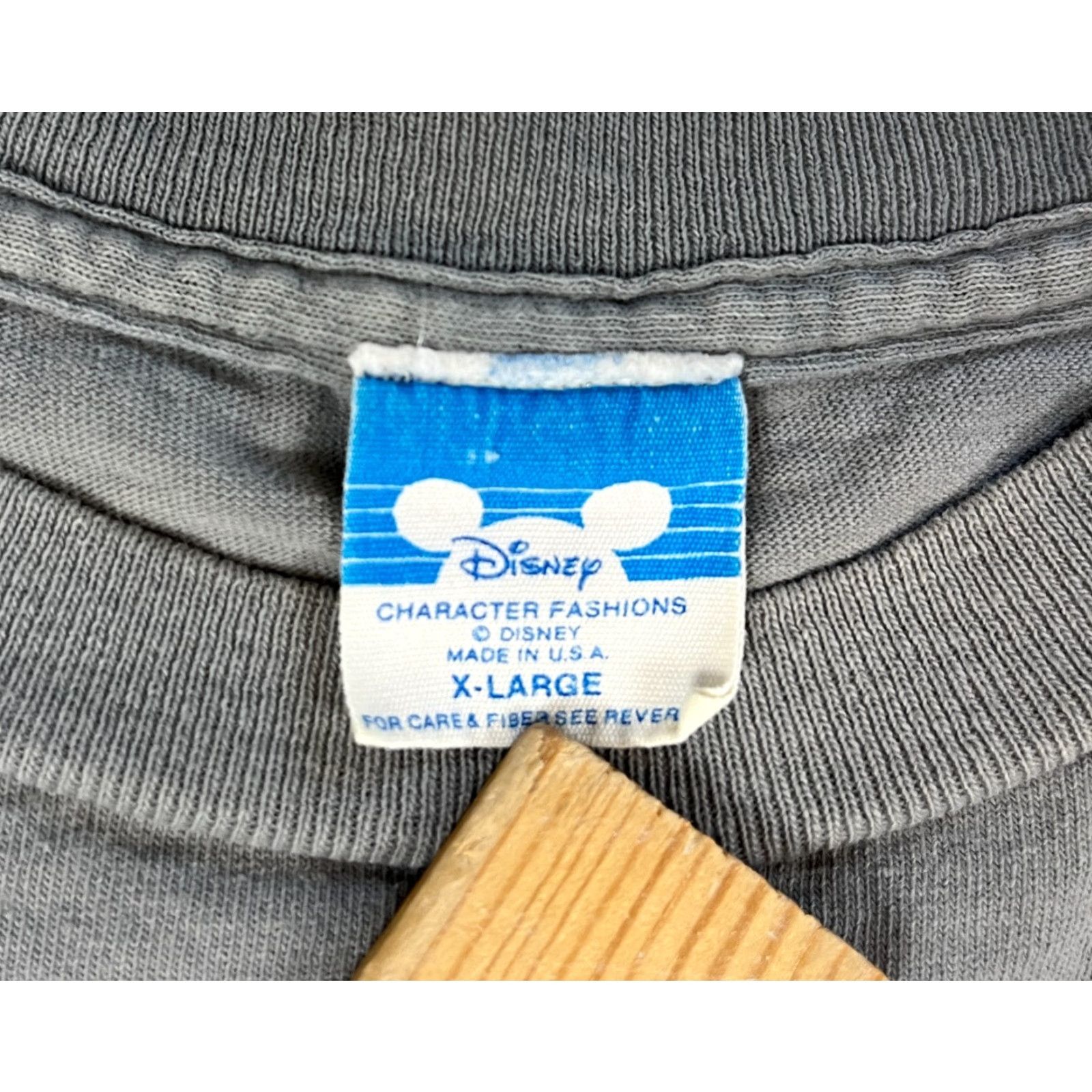 Disney VINTAGE Disney Mickey Mouse Men's T-Shirt Gray XL US Made Size US XL / EU 56 / 4 - 4 Thumbnail