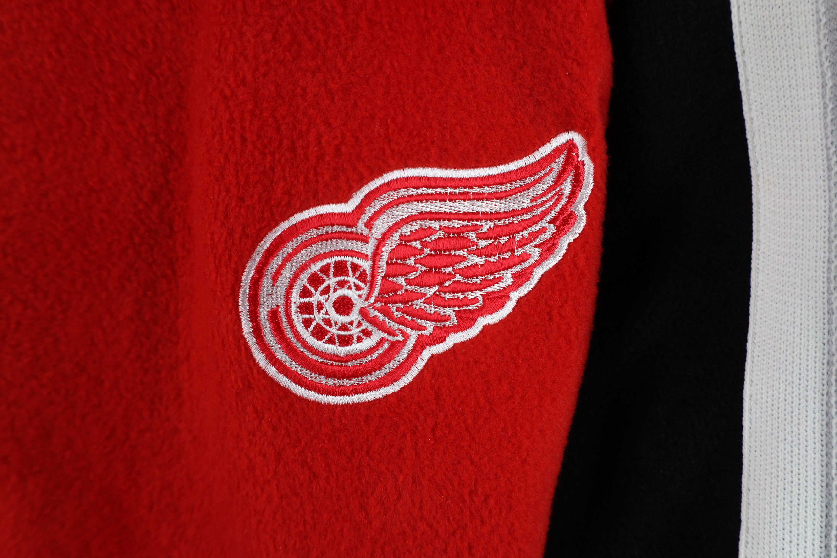 Vintage Vintage 90s Wings Hockey Half Zip Fleece Pullover Sweater Size US L / EU 52-54 / 3 - 4 Thumbnail
