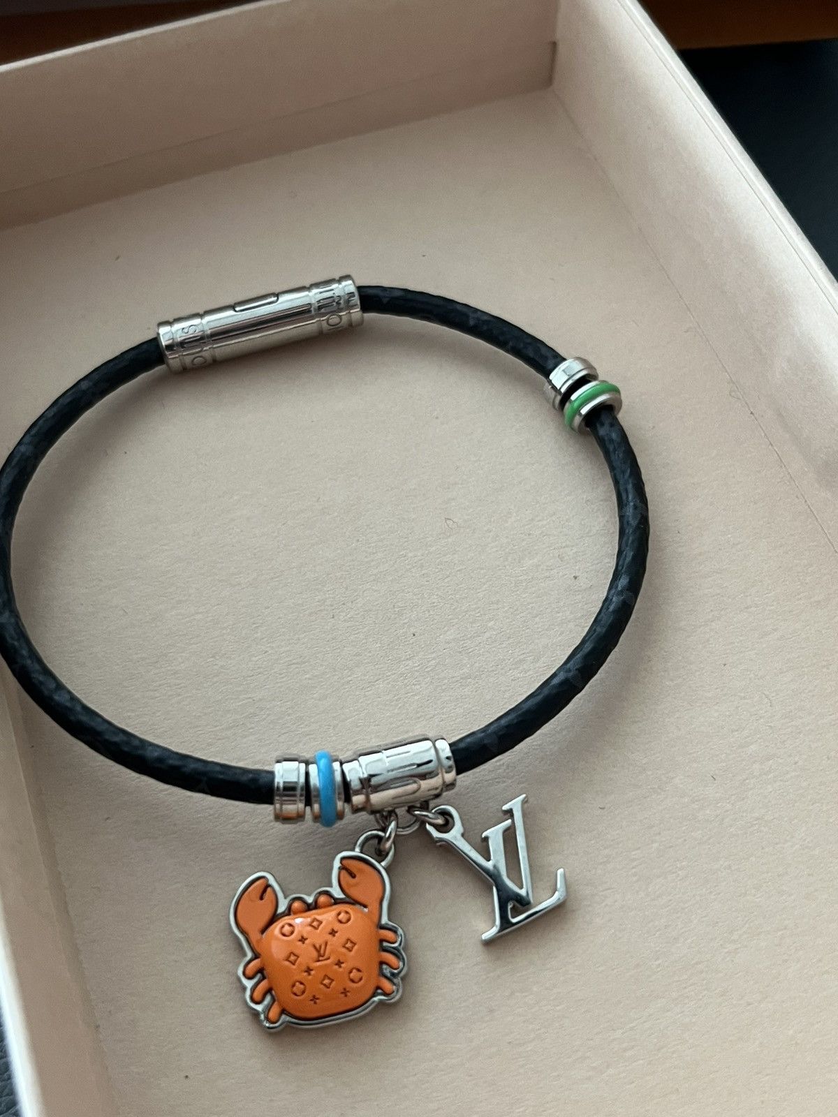 Louis Vuitton Louis Vuitton Logo Bracelet Runway limited edition NEW Size ONE SIZE - 12 Thumbnail