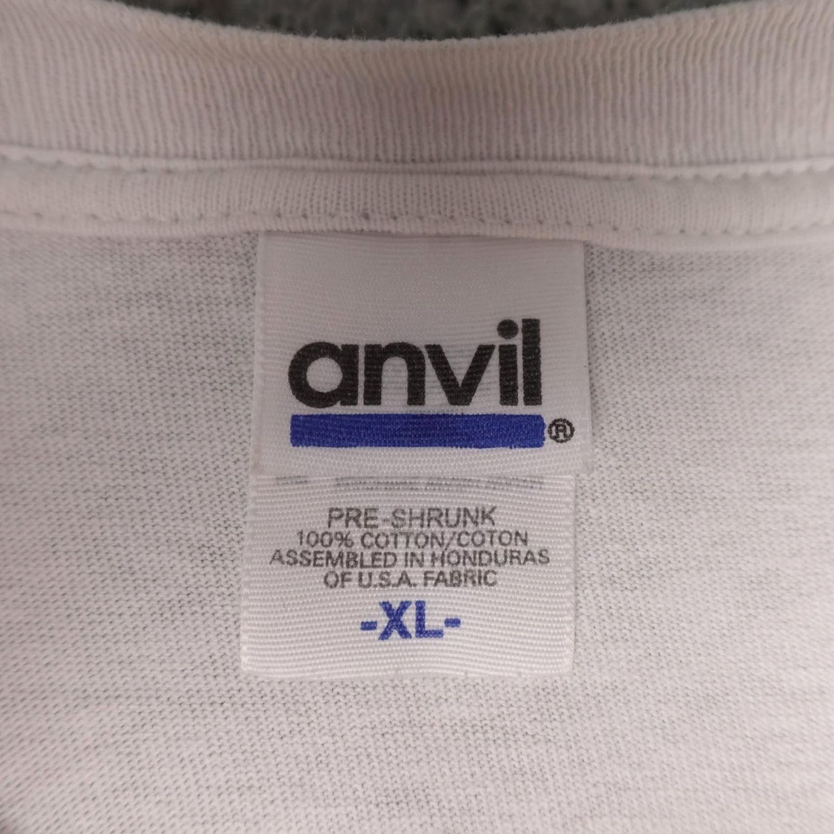 Anvil Keyword Focus: "Vintage," "Support Our Troops," "Anvil," "USA Flag," "Graphic," "90s" – these terms are highly relevant to the product Size US XL / EU 56 / 4 - 2 Thumbnail