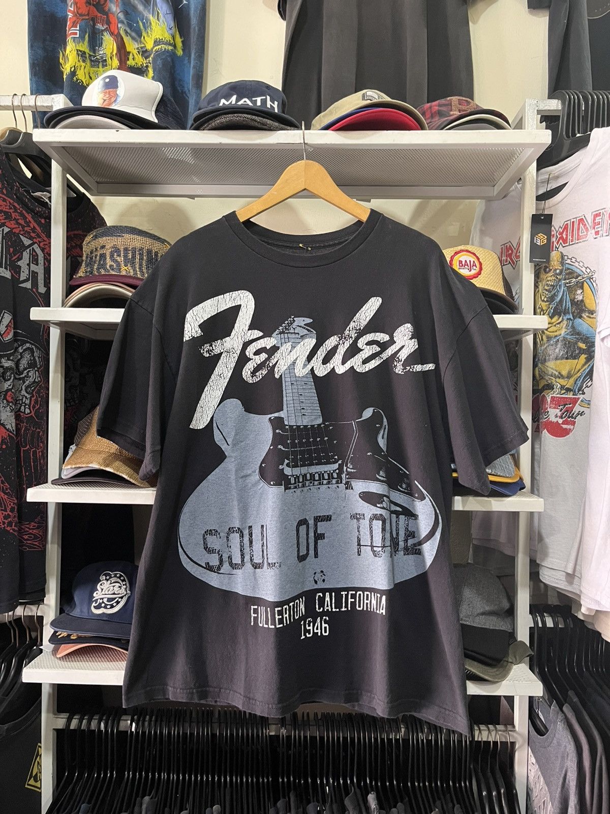 Vintage Offizielles FENDER Soul Of Tone Stratocaster Gitarre T-Shirt Size US XXL / EU 58 / 5 - 1 Thumbnail
