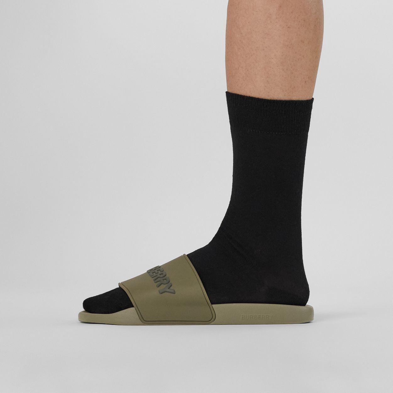 Burberry o1w1db10126 Logo Detail Two-Tone Slides in Dark Green Size US 6 / EU 39 - 7 Thumbnail
