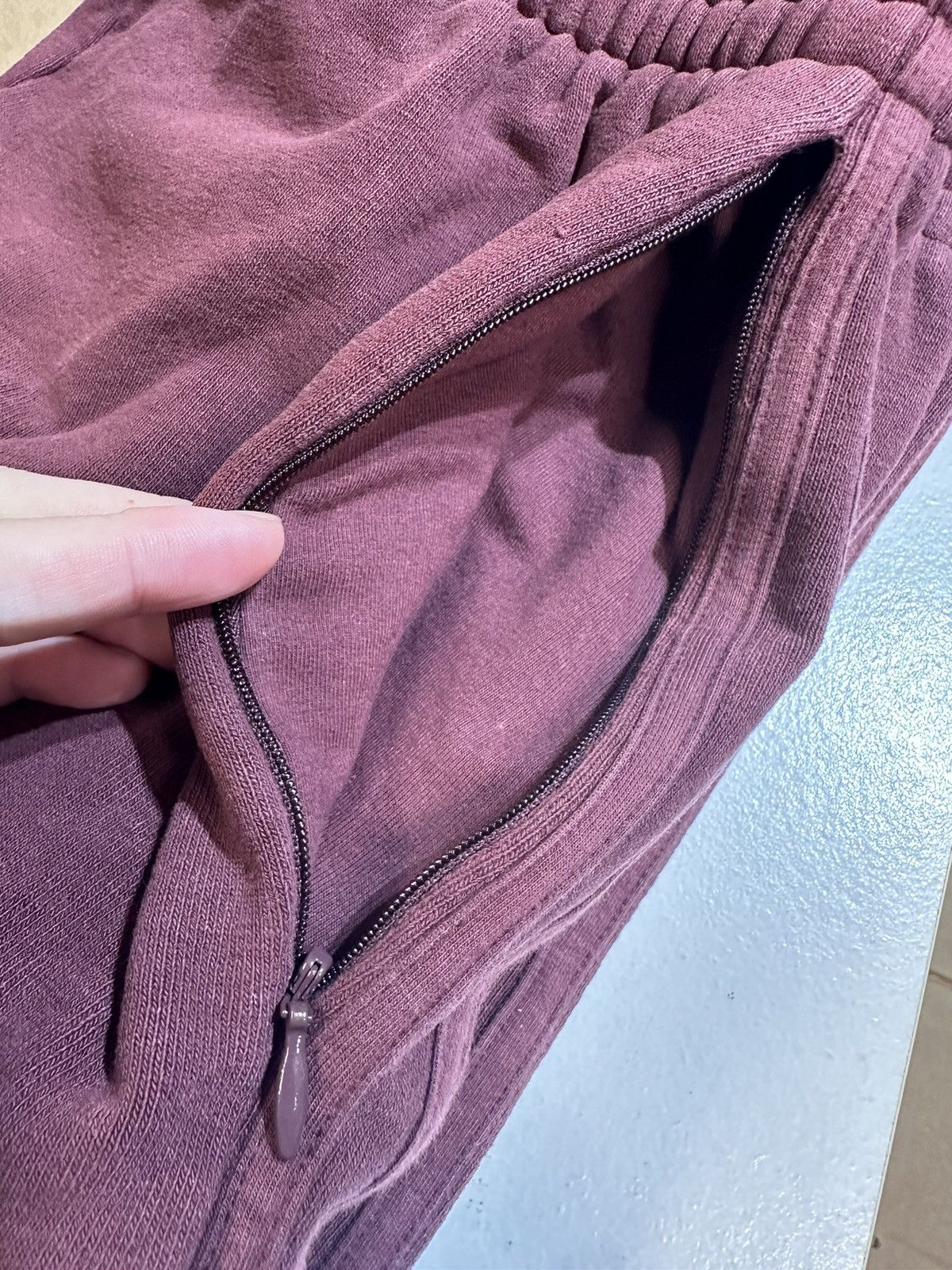 Adidas Yeezy Season 5 Calabasas Oxblood Sweatpants Burgundy Maroon Size US 29 - 13 Thumbnail