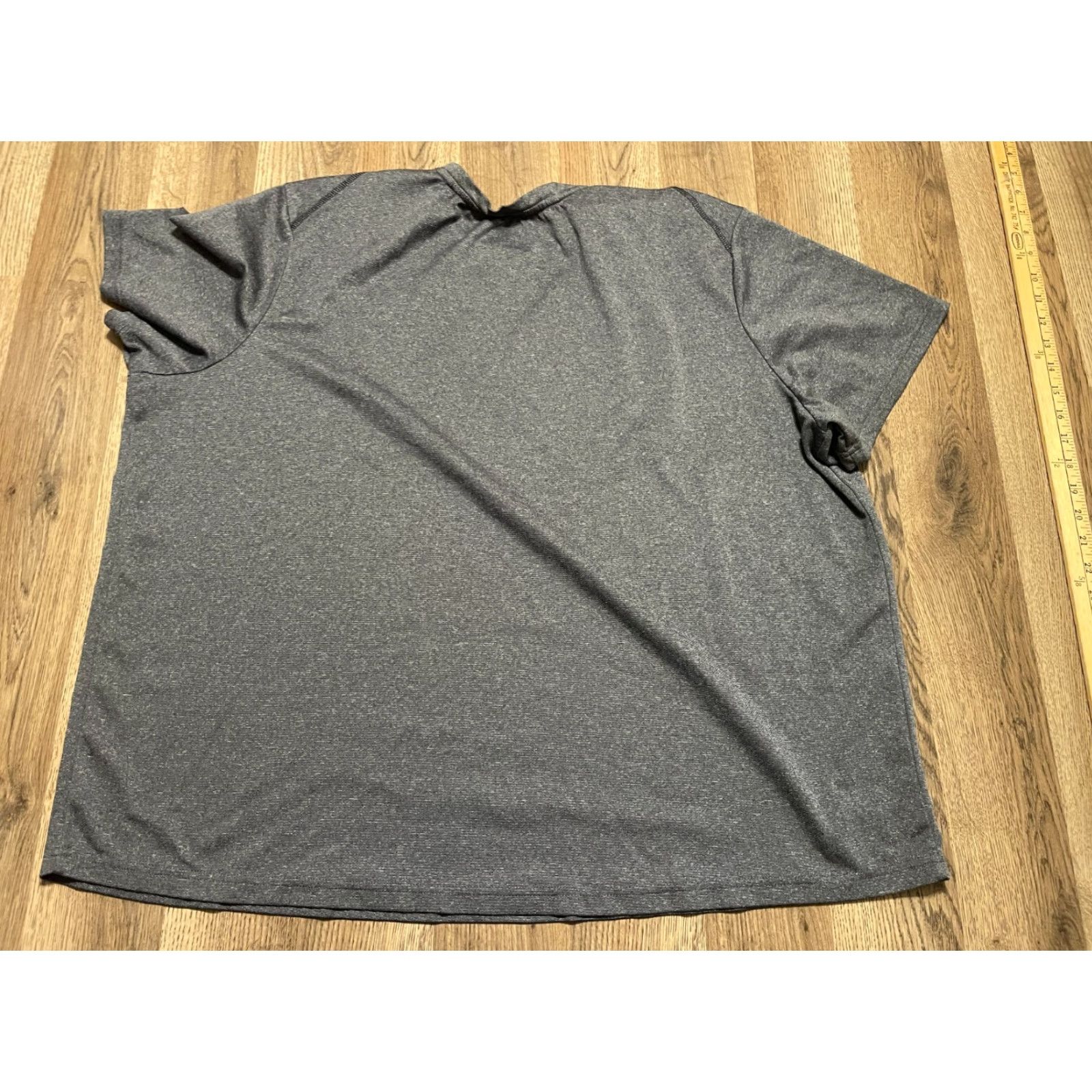 Tapout **Tapout Men's XXL Gray Short Sleeve T-Shirt** User: **Tapout Men's Size XXL Gray Short Sleeve Shirt** Size US XXL / EU 58 / 5 - 2 Thumbnail