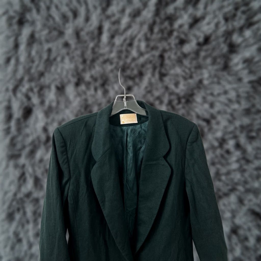Pendleton VTG Pendleton Blazer Jacket Womens Size 10 100% Wool Made in USA Green Notch Lapel One-Button Single-Breasted Satin Lined 28” mid-length Size L / US 10 / IT 46 - 1 Thumbnail
