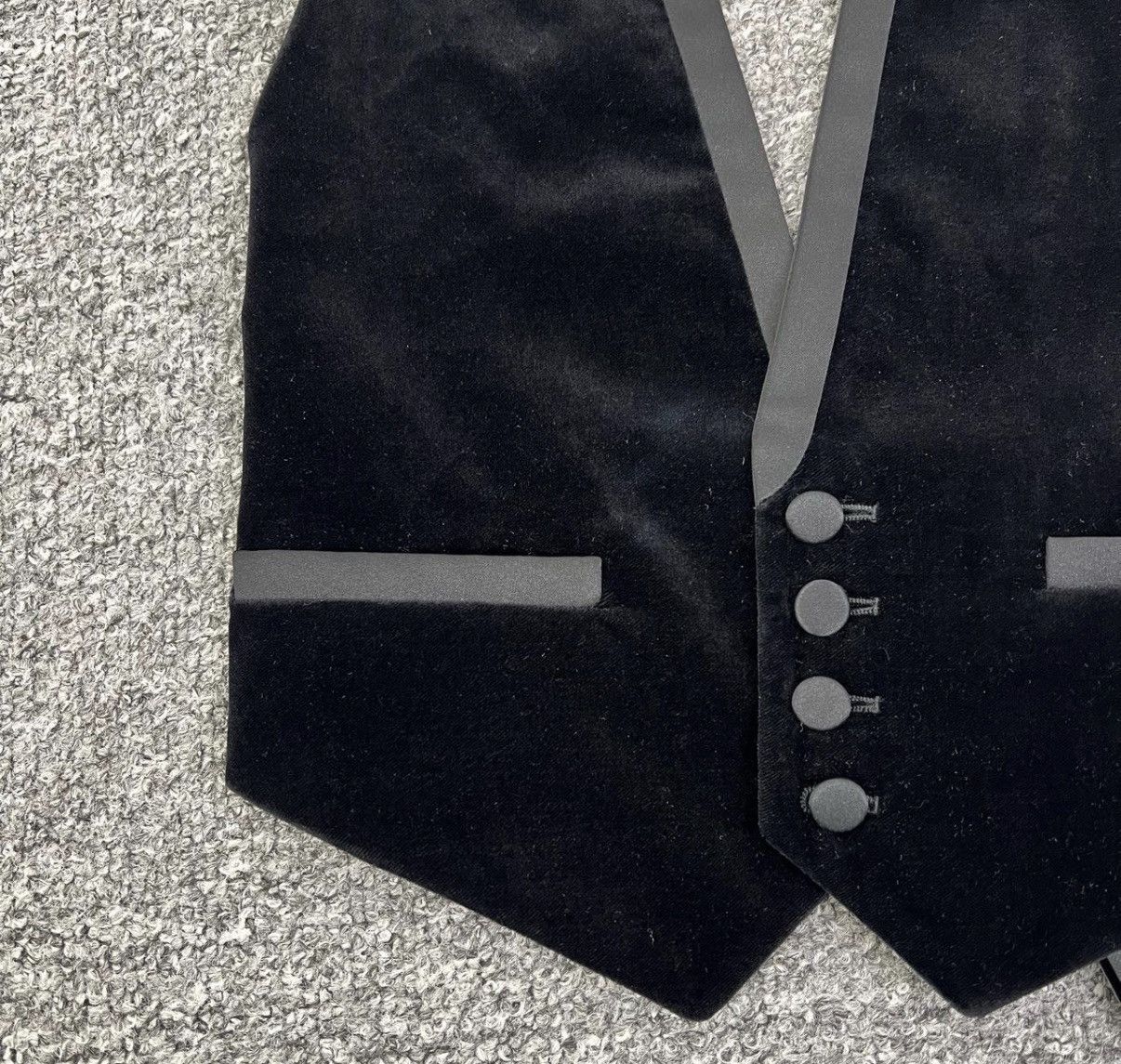 Saint Laurent Paris Saint Laurent SLP Black Velvet Vest Waistcoat K12 Size XXS / US 00 / IT 34 - 3 Thumbnail
