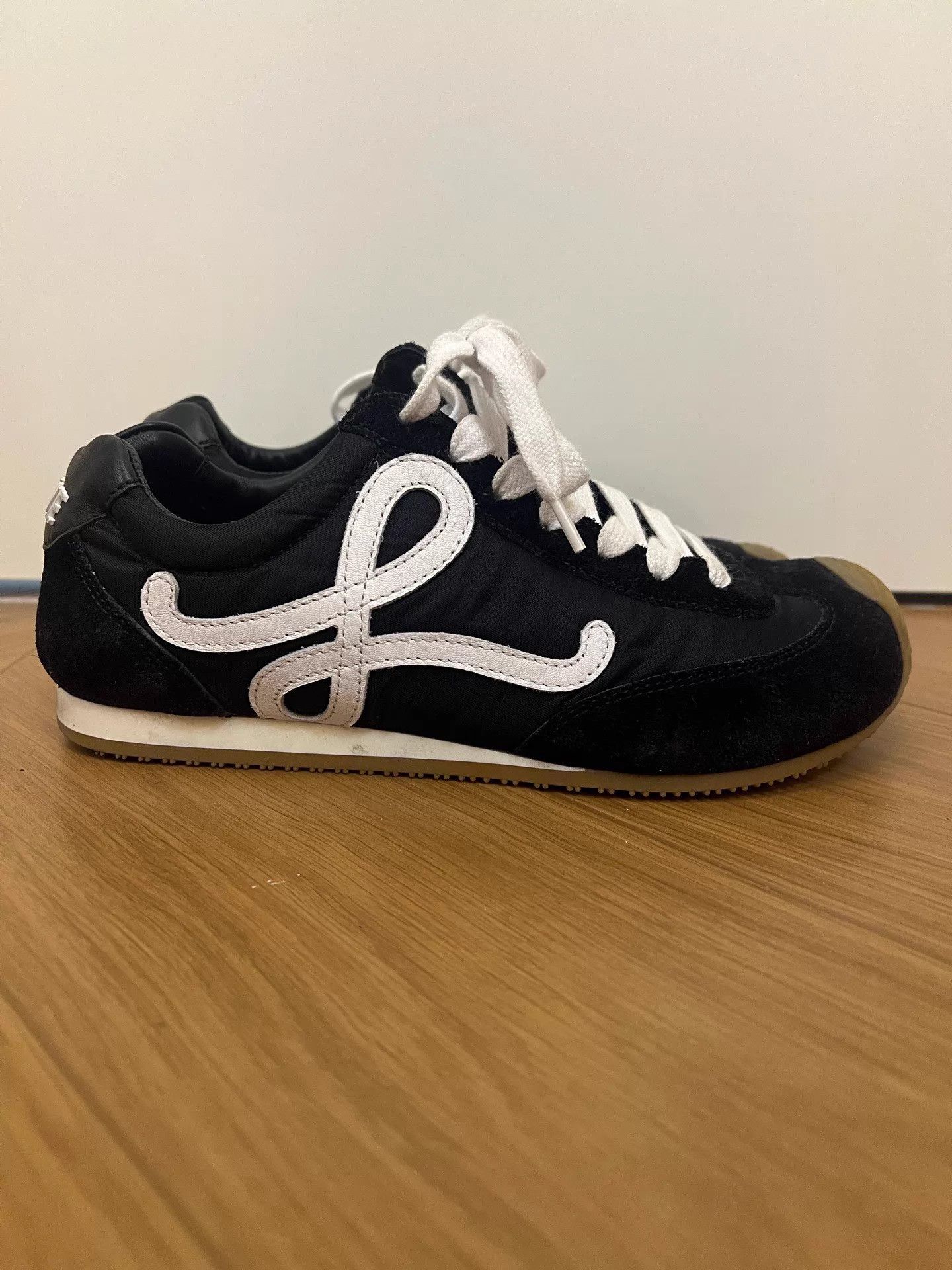 Loewe LOEWE Ballet Runner 2.0 Cowhide Leather Low-Top Lace-Up Women's Black Size US 6.5 / IT 36.5 - 1 Thumbnail