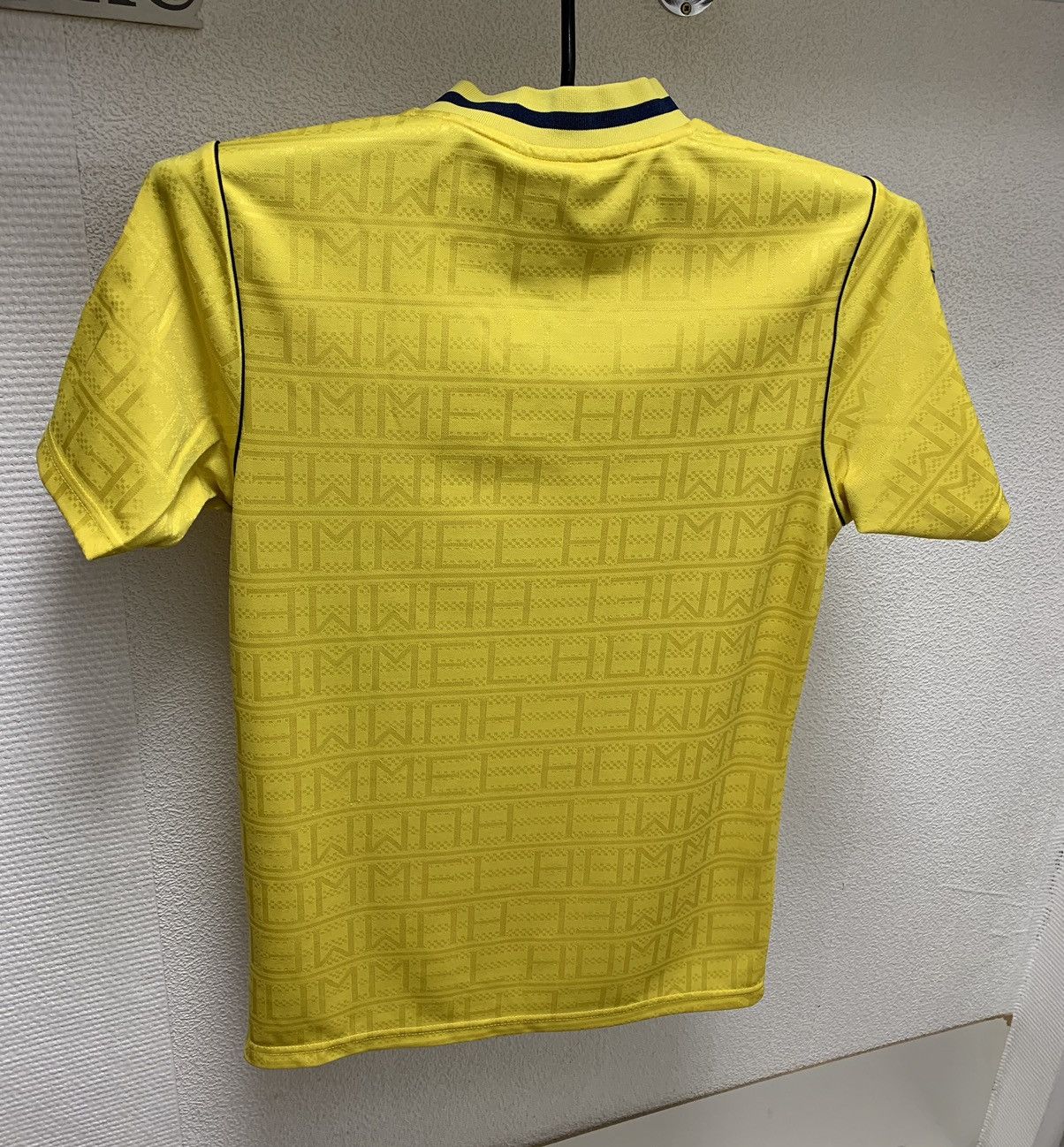 Vintage Tottenham Hotspurs Hummel vintage soccer jersey S 1991 Size US S / EU 44-46 / 1 - 2 Thumbnail