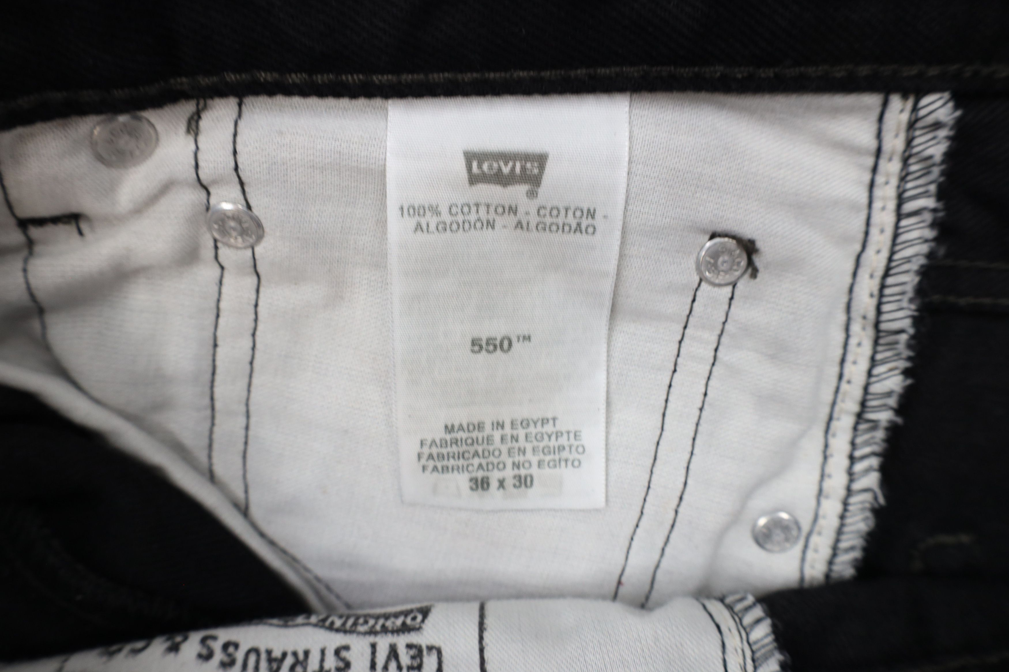Levi's × Vintage Vintage Y2K Levis 550 Relaxed Fit Denim Jeans Black Cotton Size US 36 / EU 52 - 7 Thumbnail