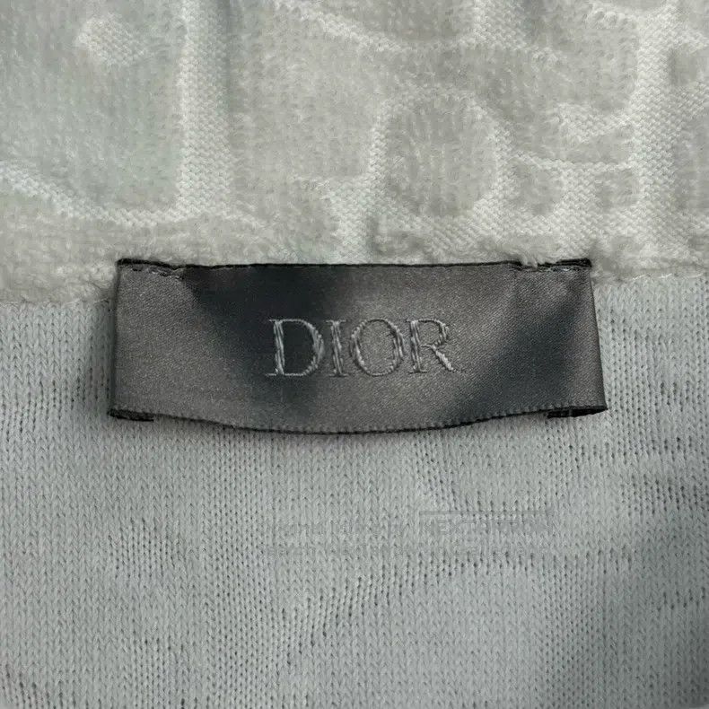 Dior Dior White full logo towel material short sleeves Size US S / EU 44-46 / 1 - 5 Thumbnail