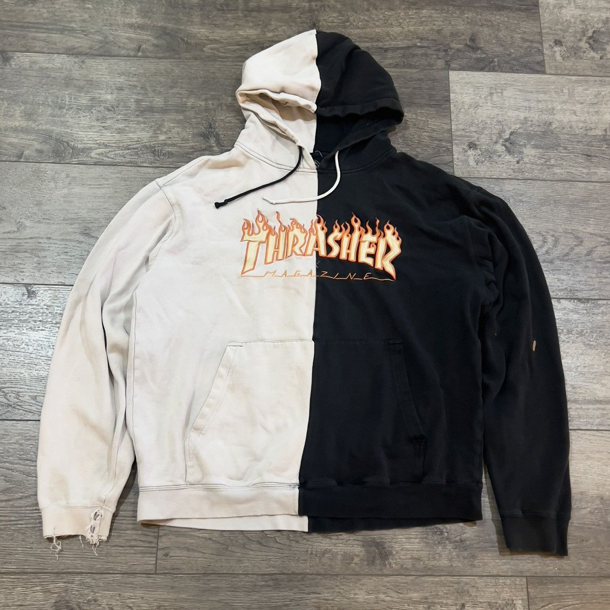 GRAIL! Only 666 Made Thrasher Flame Split Hoodie Large