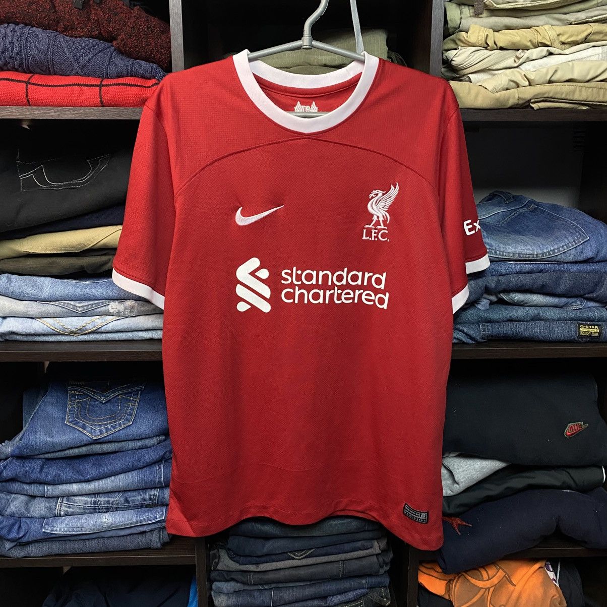 Nike Mens Nike FC Liverpool home 2022 soccer jersey size M Size US M / EU 48-50 / 2 - 1 Thumbnail