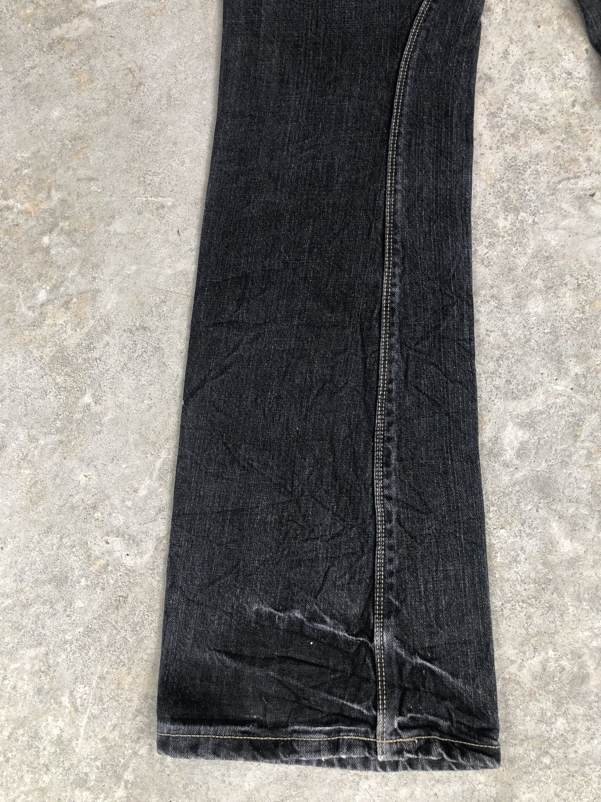 Levi's Y2k Levi’s Engineered Flared Jeans Distressed Size US 31 - 11 Thumbnail