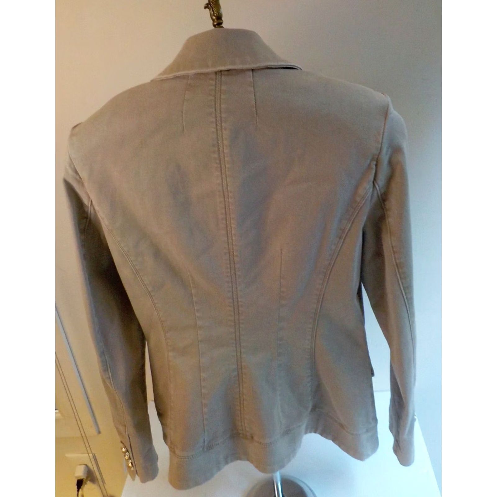 White House Black Market WHITE HOUSE BLACK MARKET Double Breasted Blazer Khaki with Gold Buttons - SZ 2 - Women Size XS / US 0-2 / IT 36-38 - 4 Thumbnail