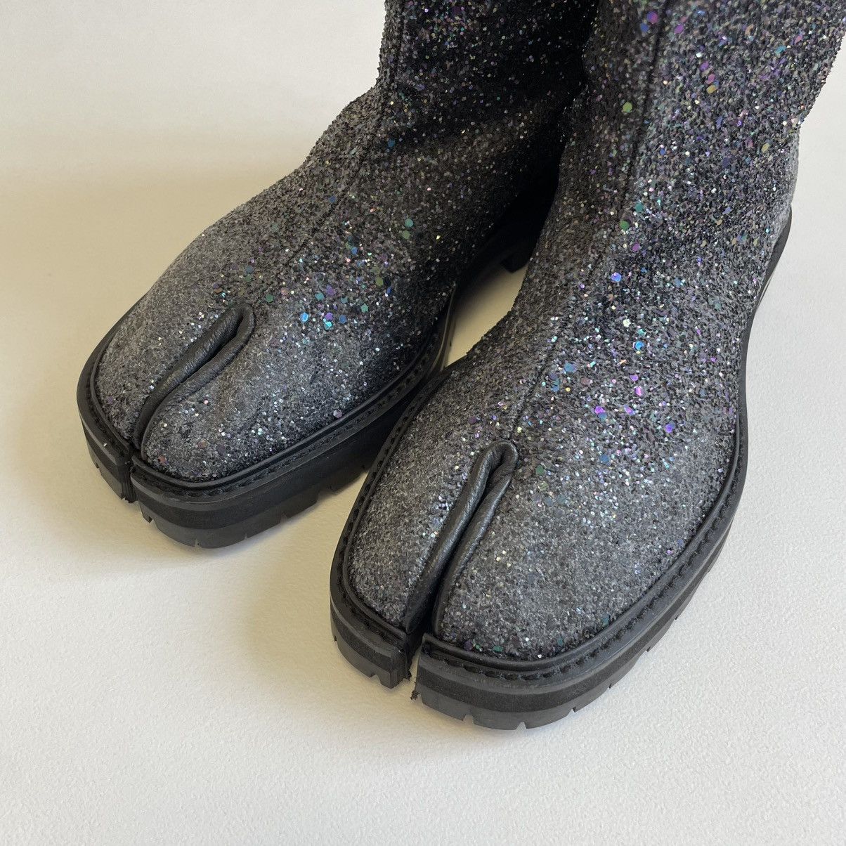 Maison Margiela A/W 19 Glitter Hunter Tabi Boots Size US 7 / IT 37 - 5 Thumbnail