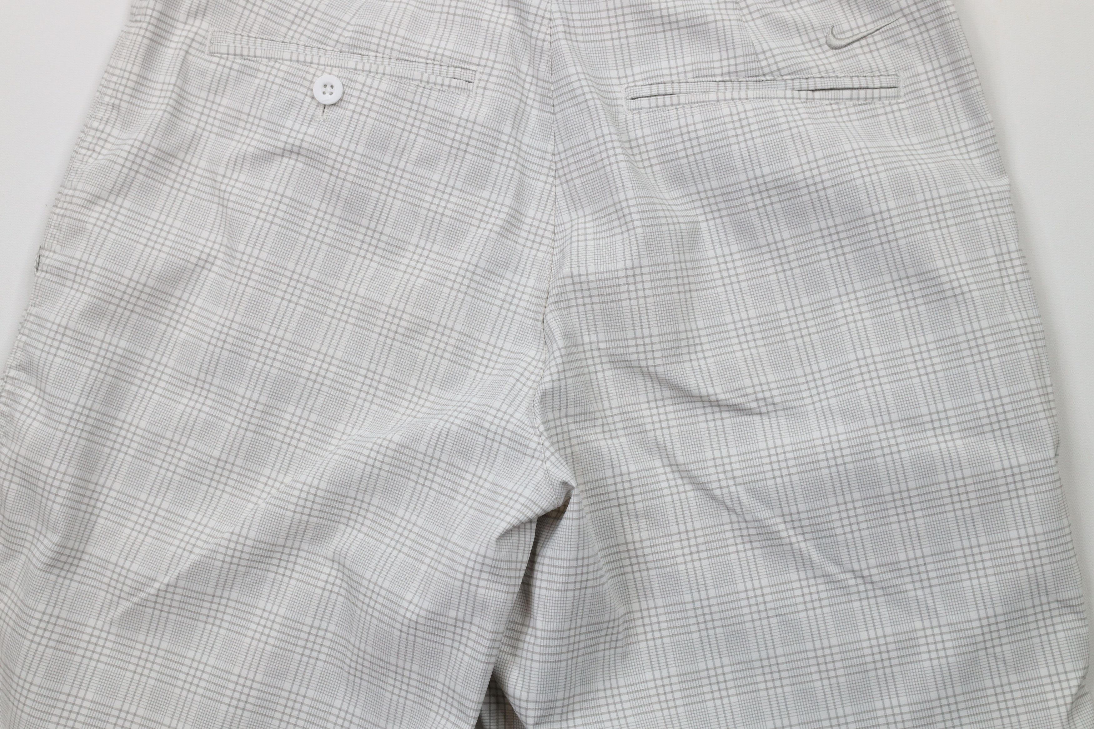 Nike × Vintage Nike Golf Dri-Fit Stretch Golfing Chino Shorts Gray Plaid Size US 30 / EU 46 - 11 Thumbnail