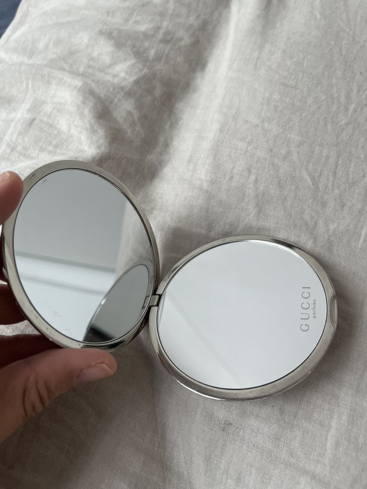 Gucci Gucci floral embossed steal double mirrro Size ONE SIZE - 7 Thumbnail