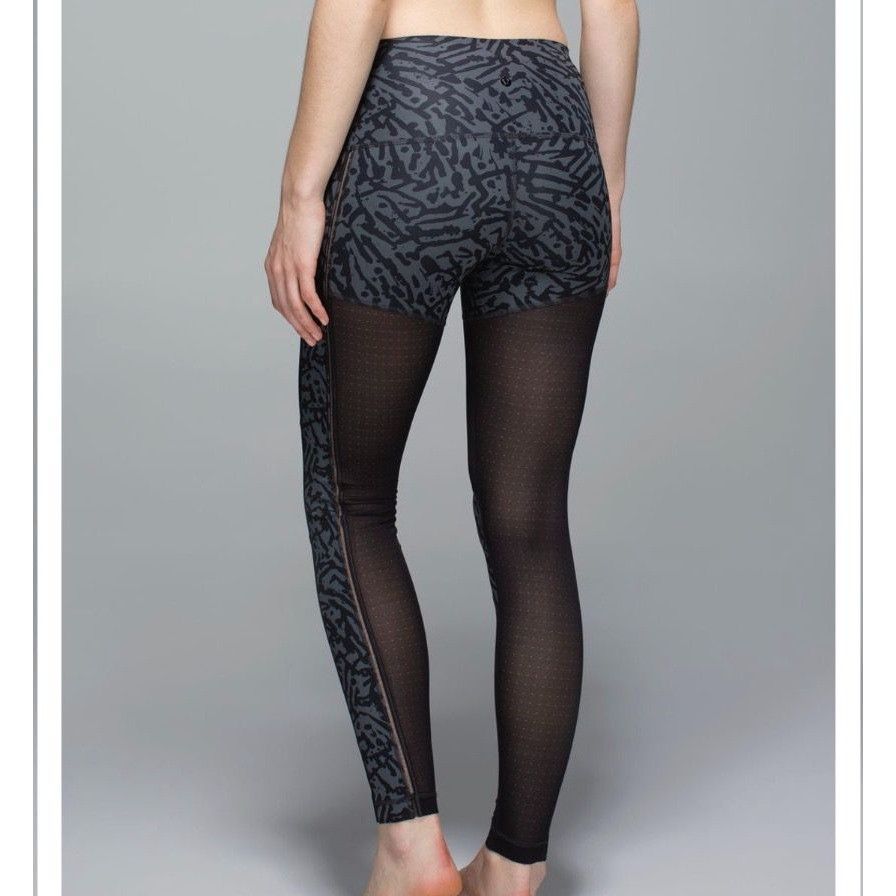 Lululemon Lululemon Hot To Street Tight 6 Brushed Animal Coal Black Gr Size 28" / US 6 / IT 42 - 2 Thumbnail