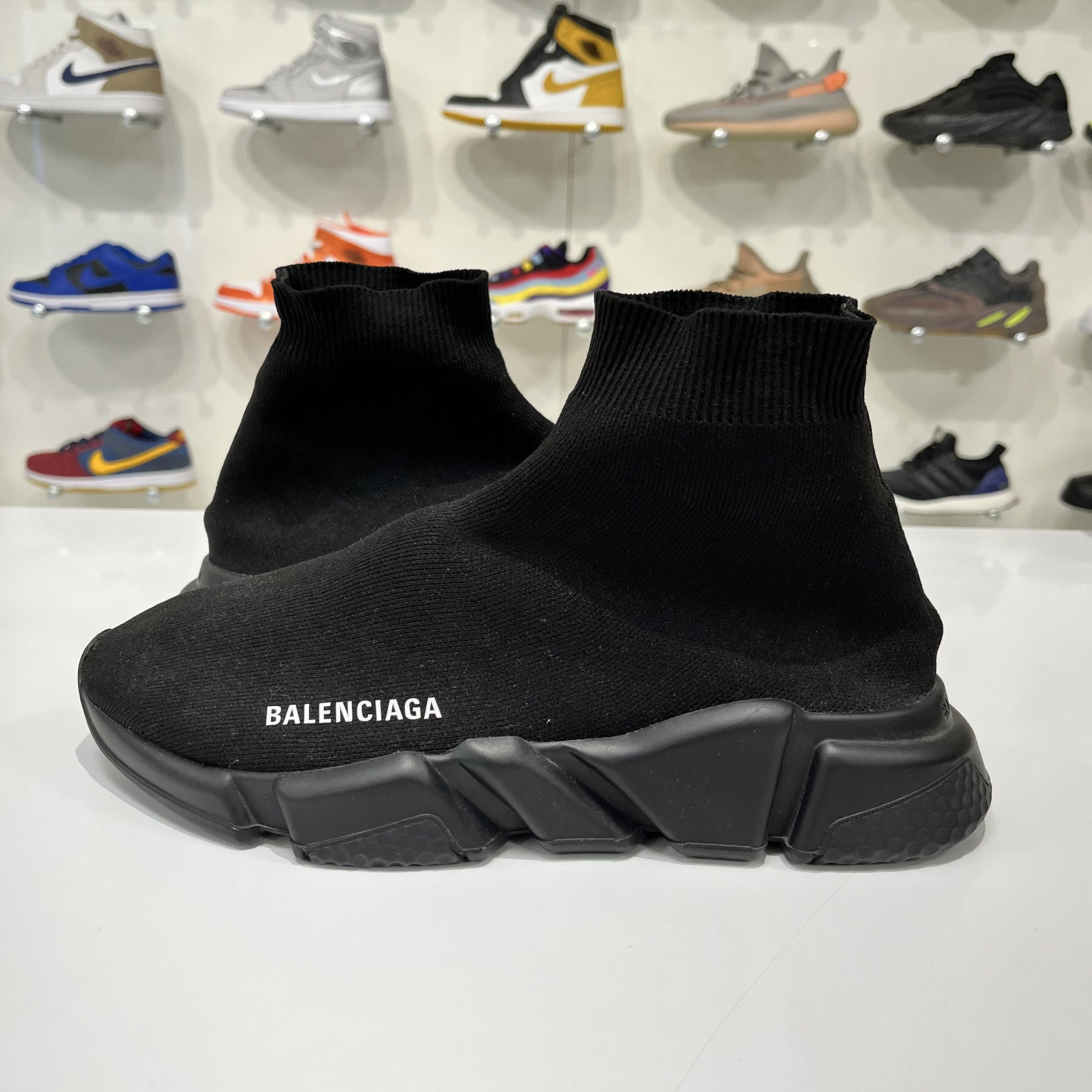 ⭐️ Supreme x The Exorcist Mini Towel Multi 90s Exorcist