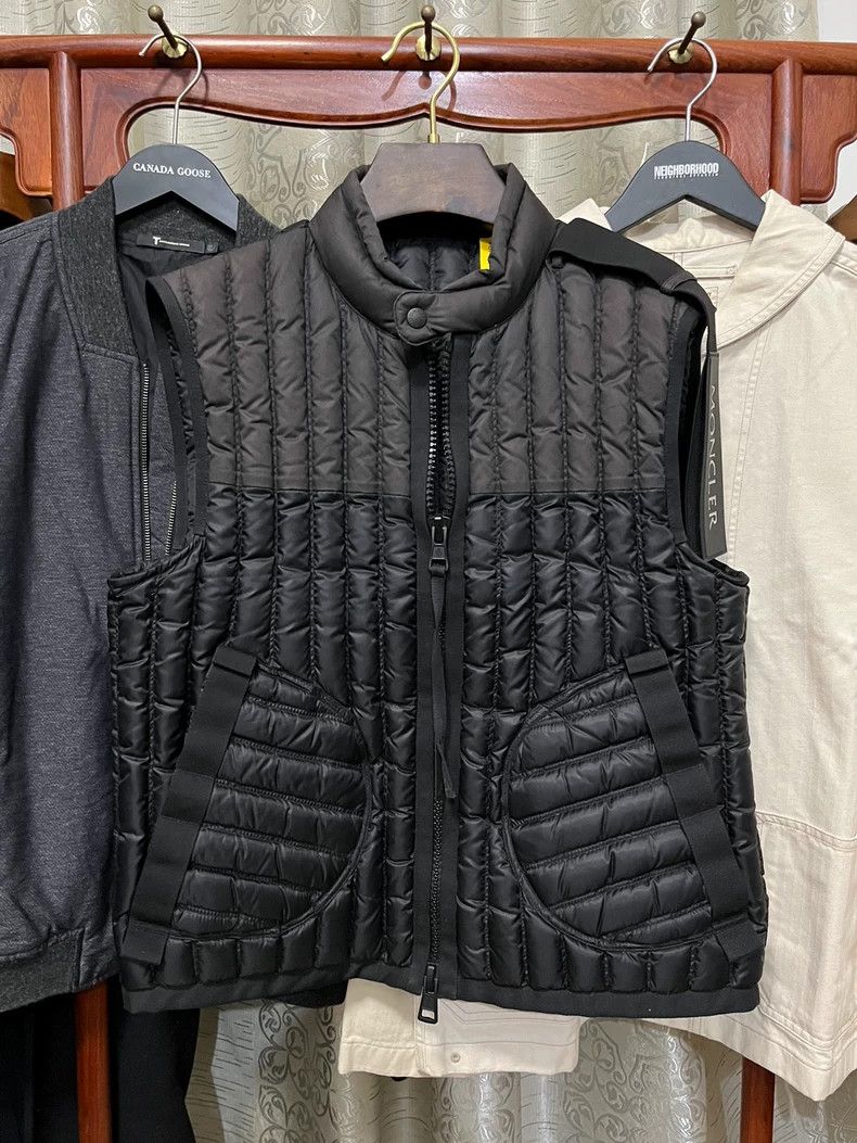 Moncler Moncler Fragment Black Down Vest for Men Size US M / EU 48-50 / 2 - 1 Thumbnail