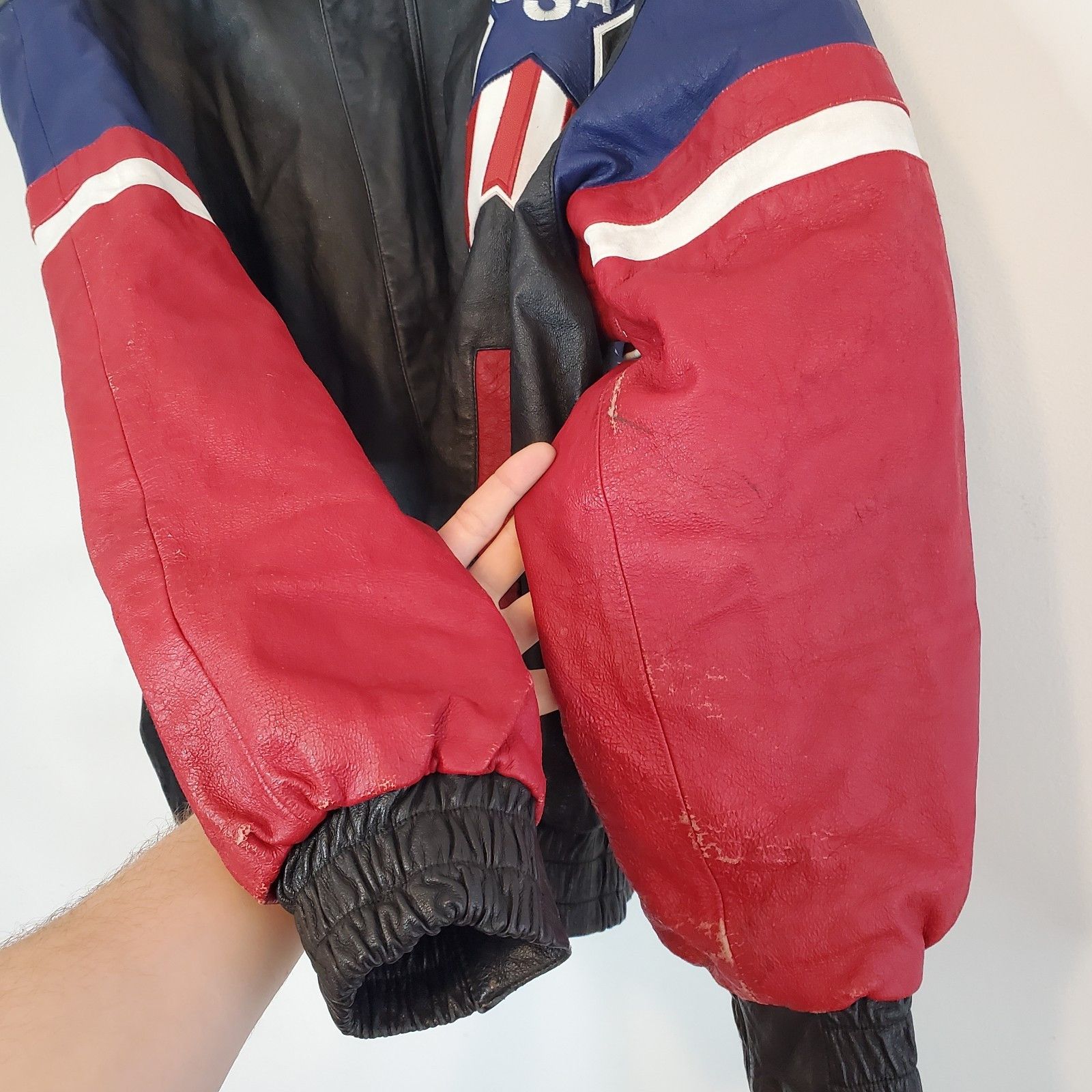 Vintage Vintage 90s USA Flag Leather Bomber Jacket Black Size XL Size US XL / EU 56 / 4 - 7 Thumbnail