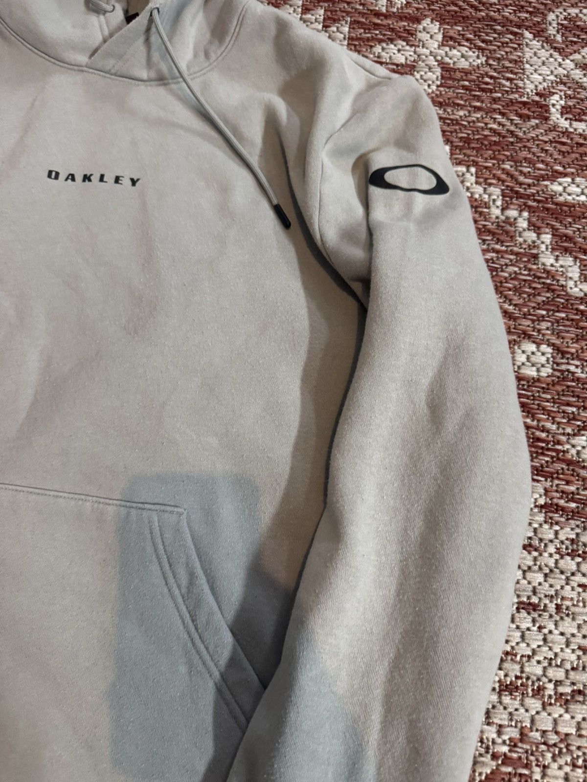 Oakley Y2K Oakley Hoodie Grey Side Hit Vintage Sz XL Size US XL / EU 56 / 4 - 3 Thumbnail