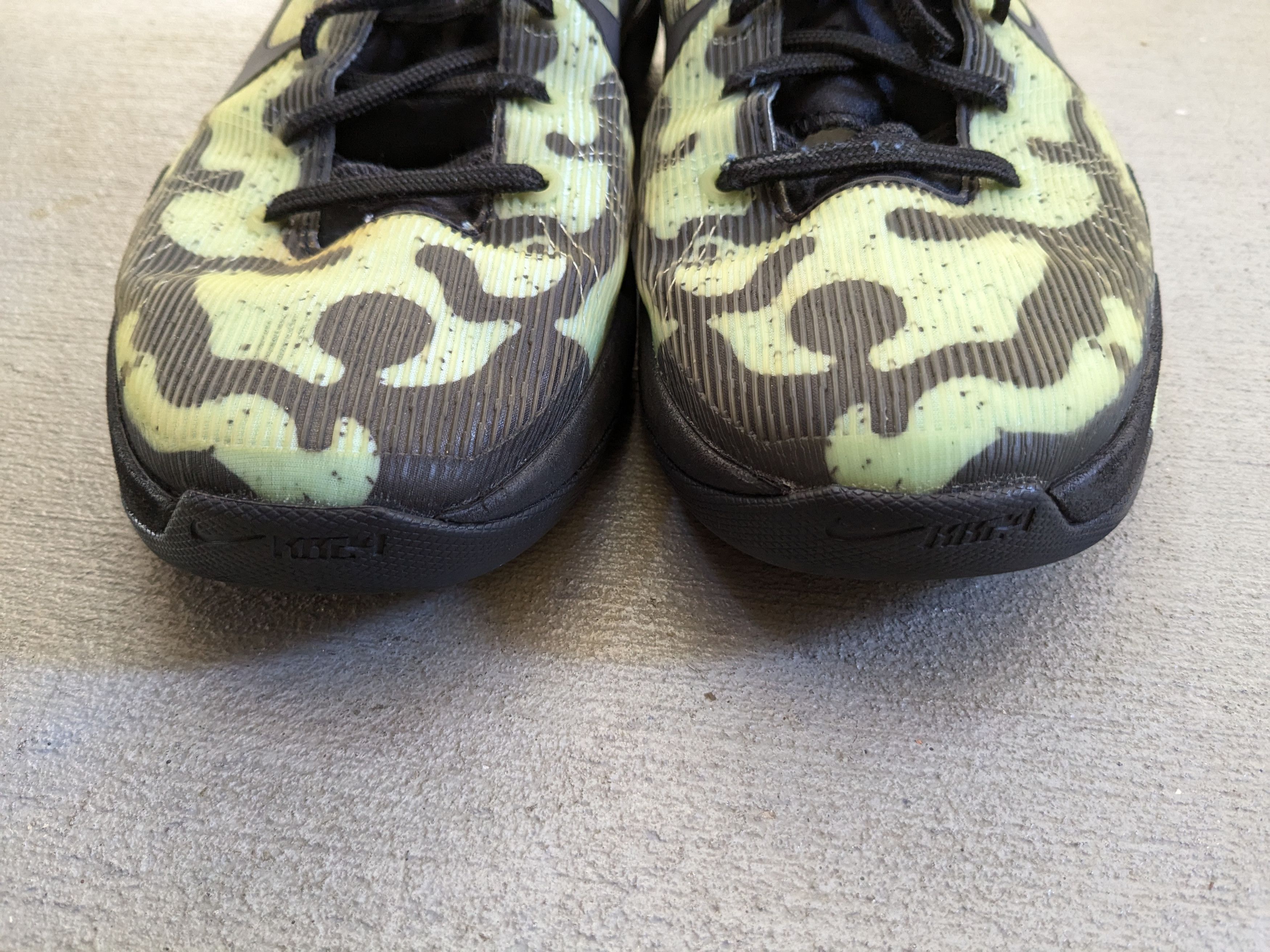 Nike NIKE KOBE VII 7 Men 10.5 Poison Dart Frog 488371-300 Size US 10.5 / EU 43-44 - 2 Thumbnail