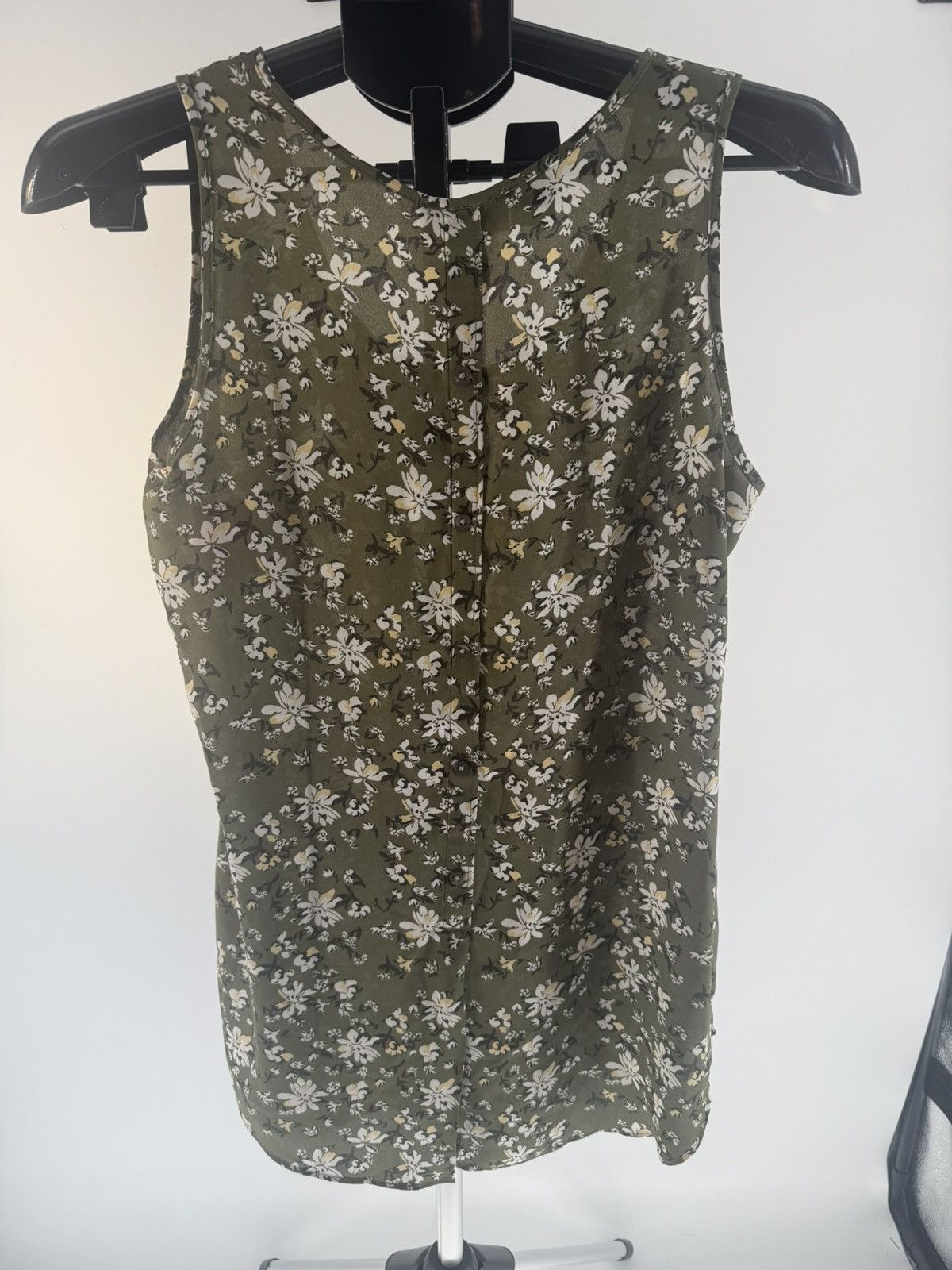 Loft LOFT Outlet Floral Sleeveless Tunic Tank Top Size Small Size S / US 4 / IT 40 - 3 Thumbnail