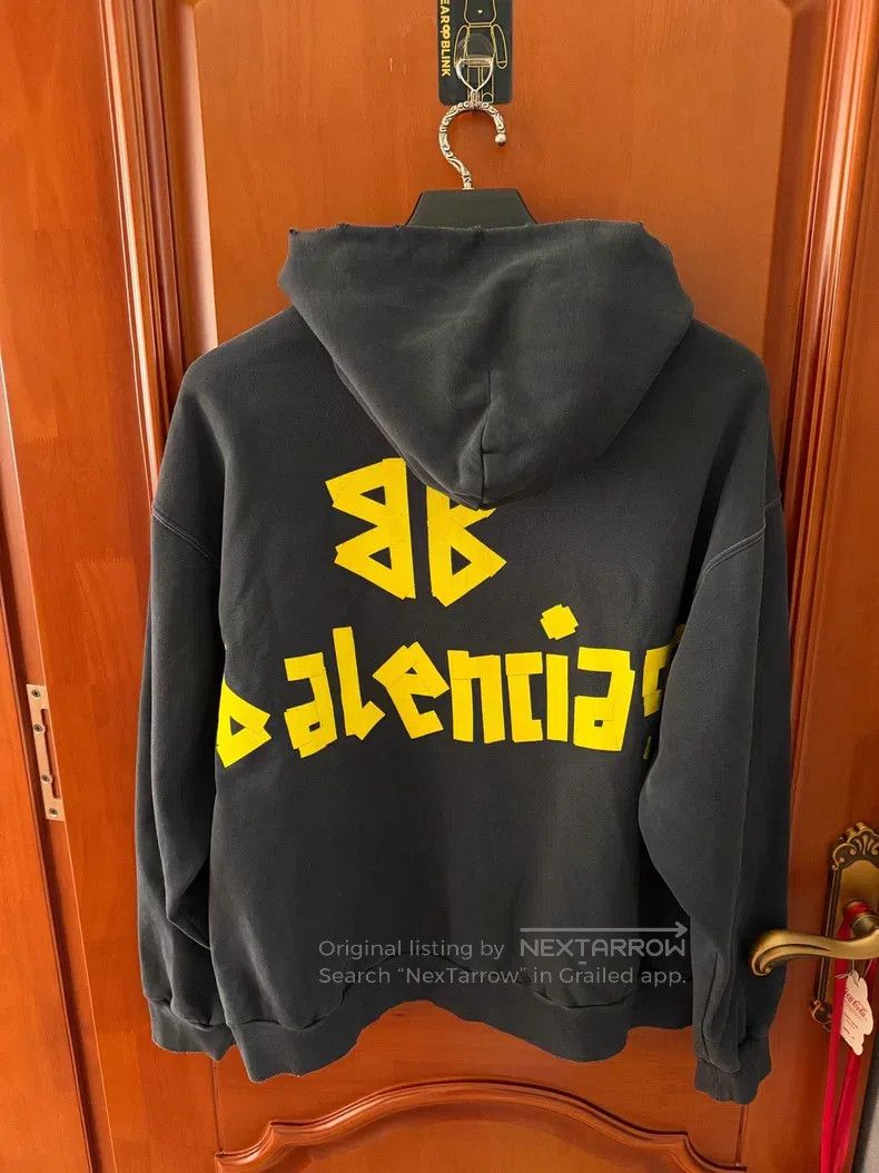 Balenciaga Balenciaga Tape Print Zip Hoodie Size US XXS / EU 40 - 1 Thumbnail