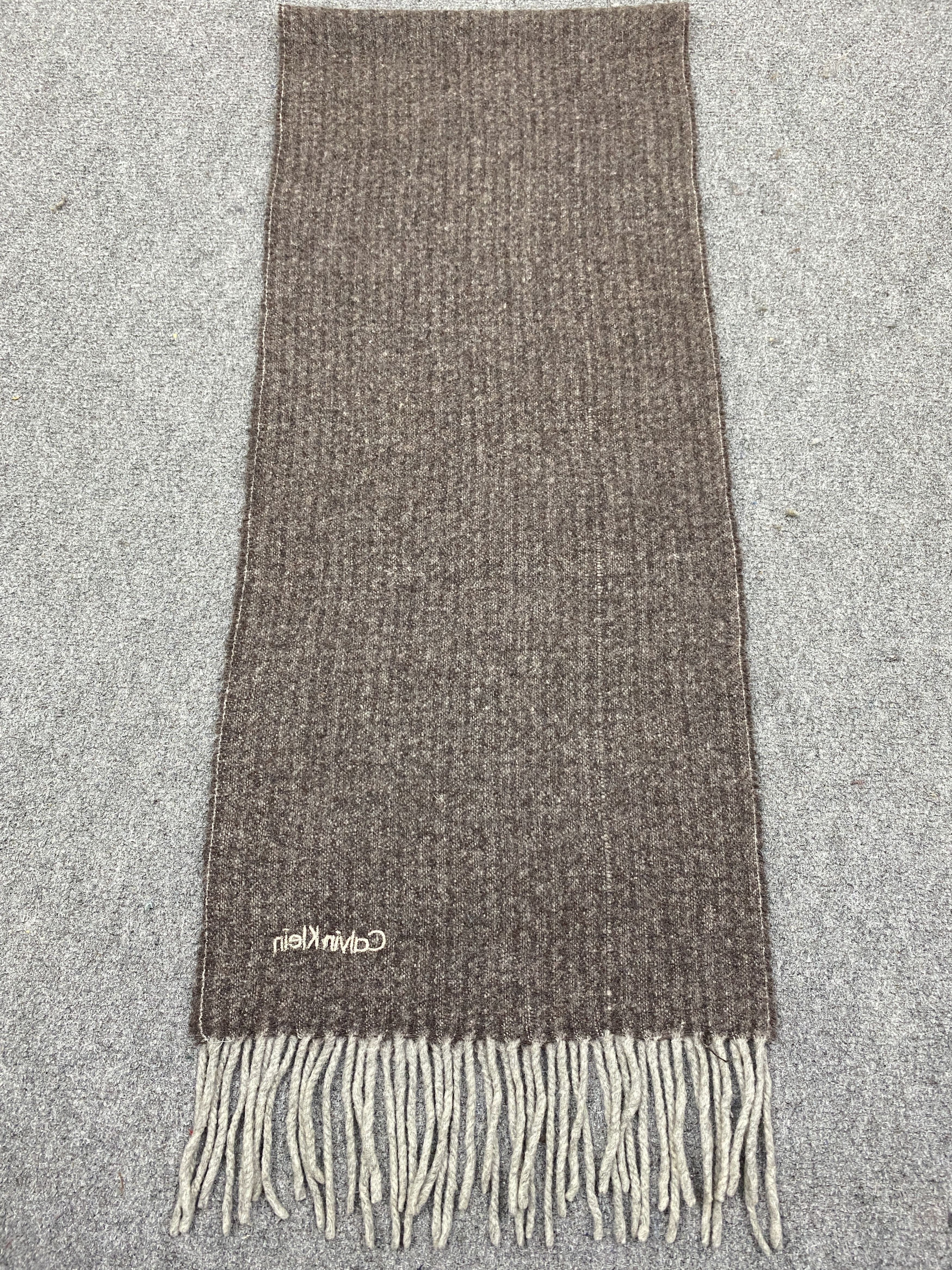 Calvin Klein Vintage Calvin Klein Scarf / Muffler / Wool - SC0291 Size ONE SIZE - 5 Thumbnail