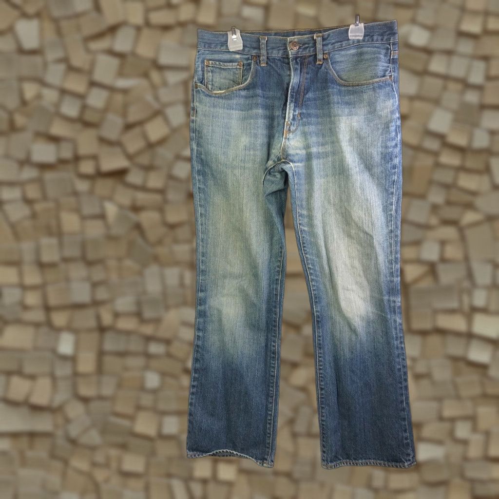 Gap Gap 1969 Jeans Men 34x32 Mid Rise Straight Blue Denim Casual Regular Rise Jeans Mens Size US 34 / EU 50 - 1 Thumbnail