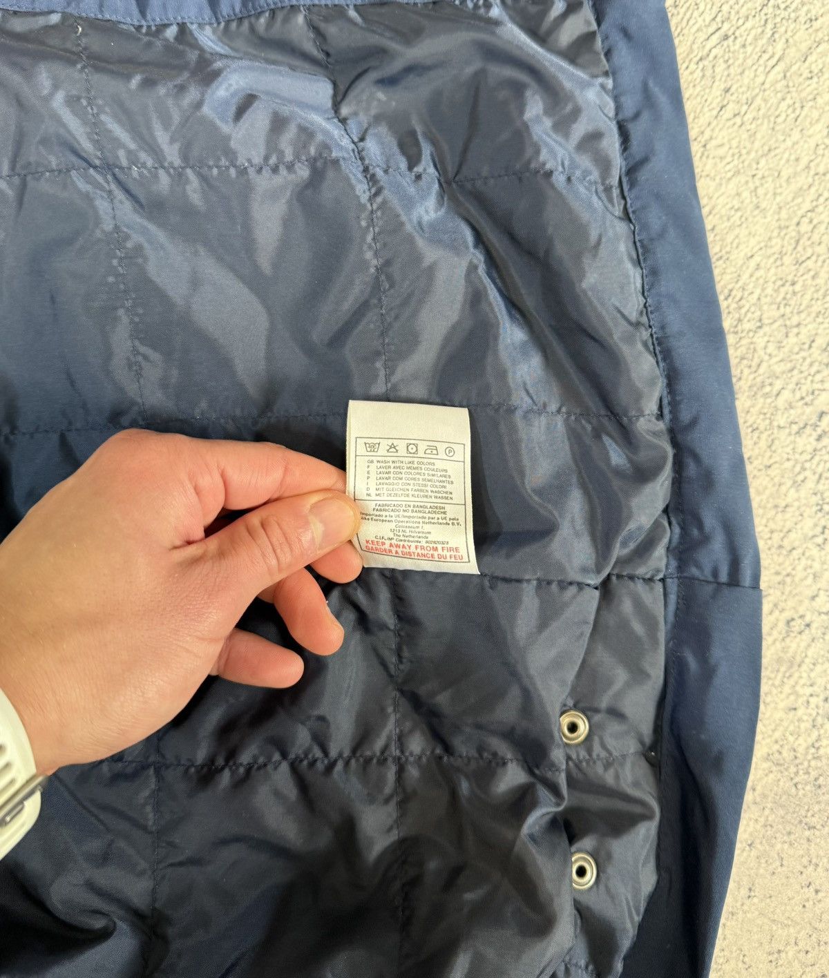 Nike Nike Vintage Puffer Vest Men’s Blue Size M Jacket 90s Style Size US M / EU 48-50 / 2 - 11 Thumbnail