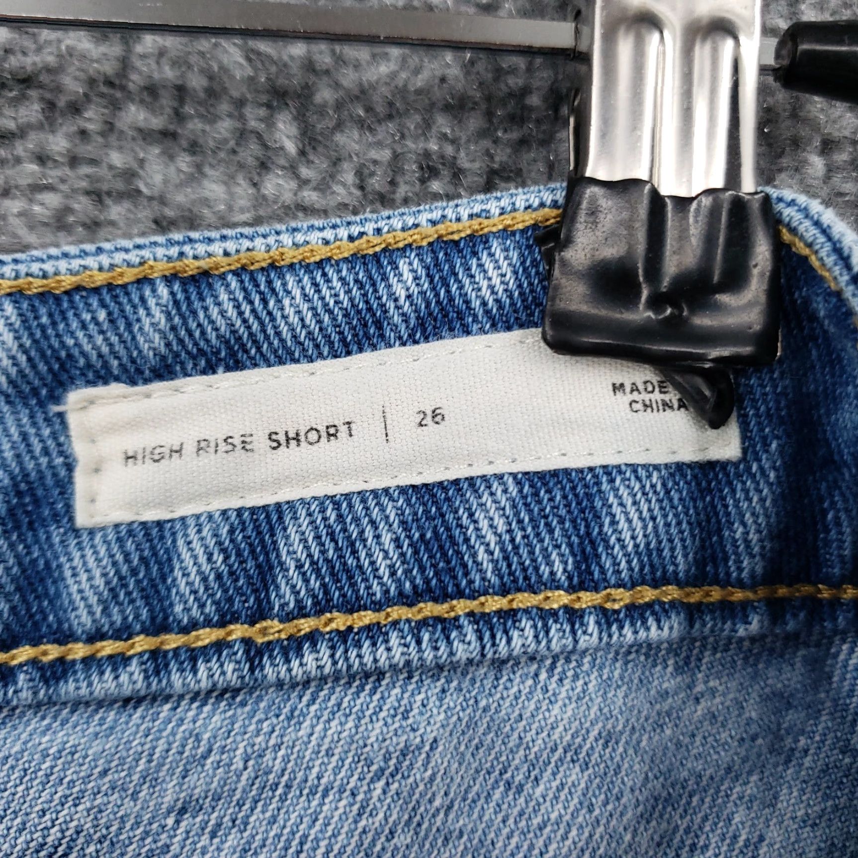 Pacsun PacSun Shorts Womens 26 Blue High Rise Distressed Light Wash Denim Casual Shorts PacSun Women 26 Blue High Rise Denim Hot Pants Size 26" / US 2 / IT 38 - 4 Thumbnail