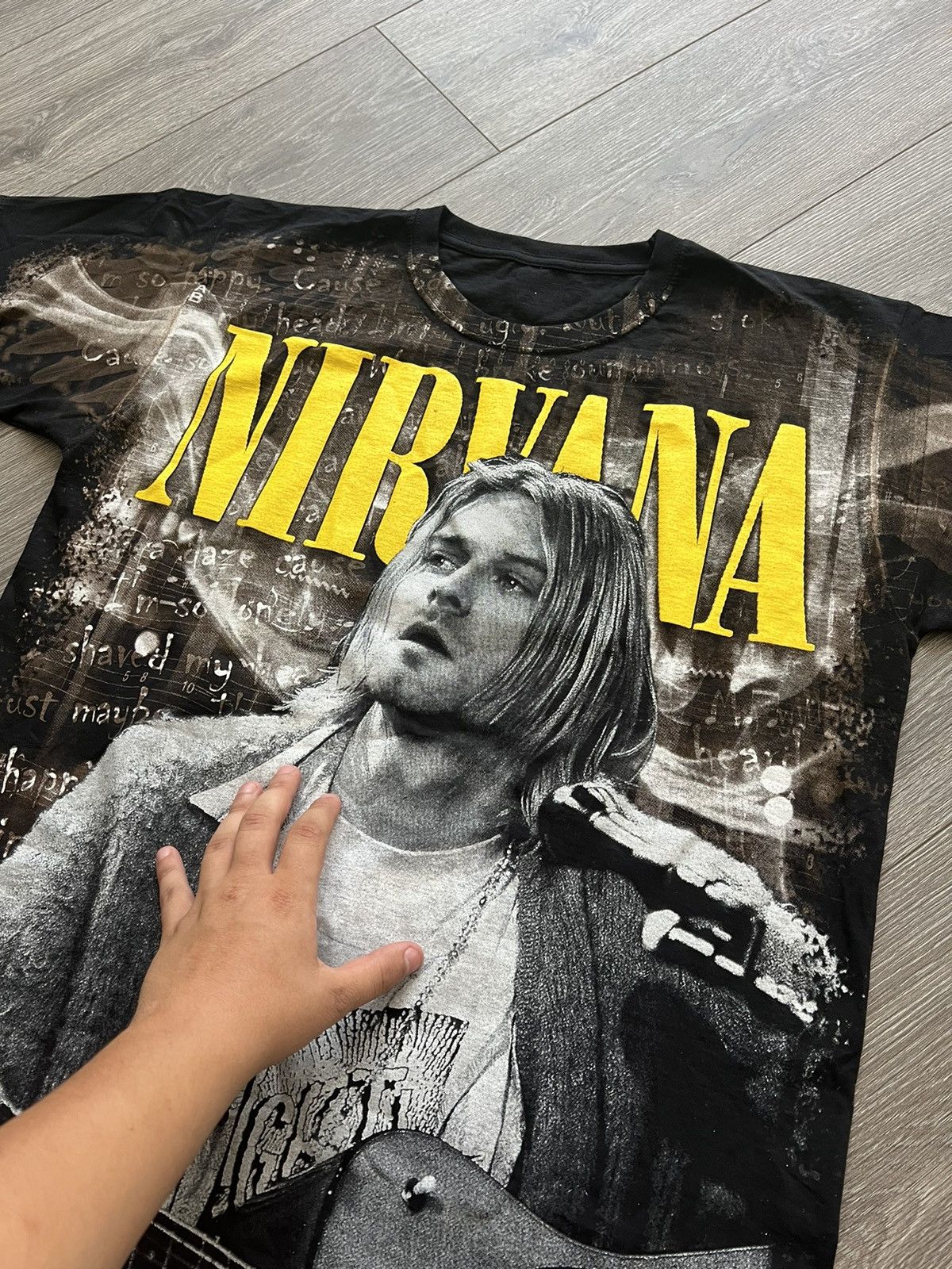 Band Tees × Nirvana 💥💥 Kurt Cobain Nirvana Band Tee Over Print Size US L / EU 52-54 / 3 - 12 Thumbnail