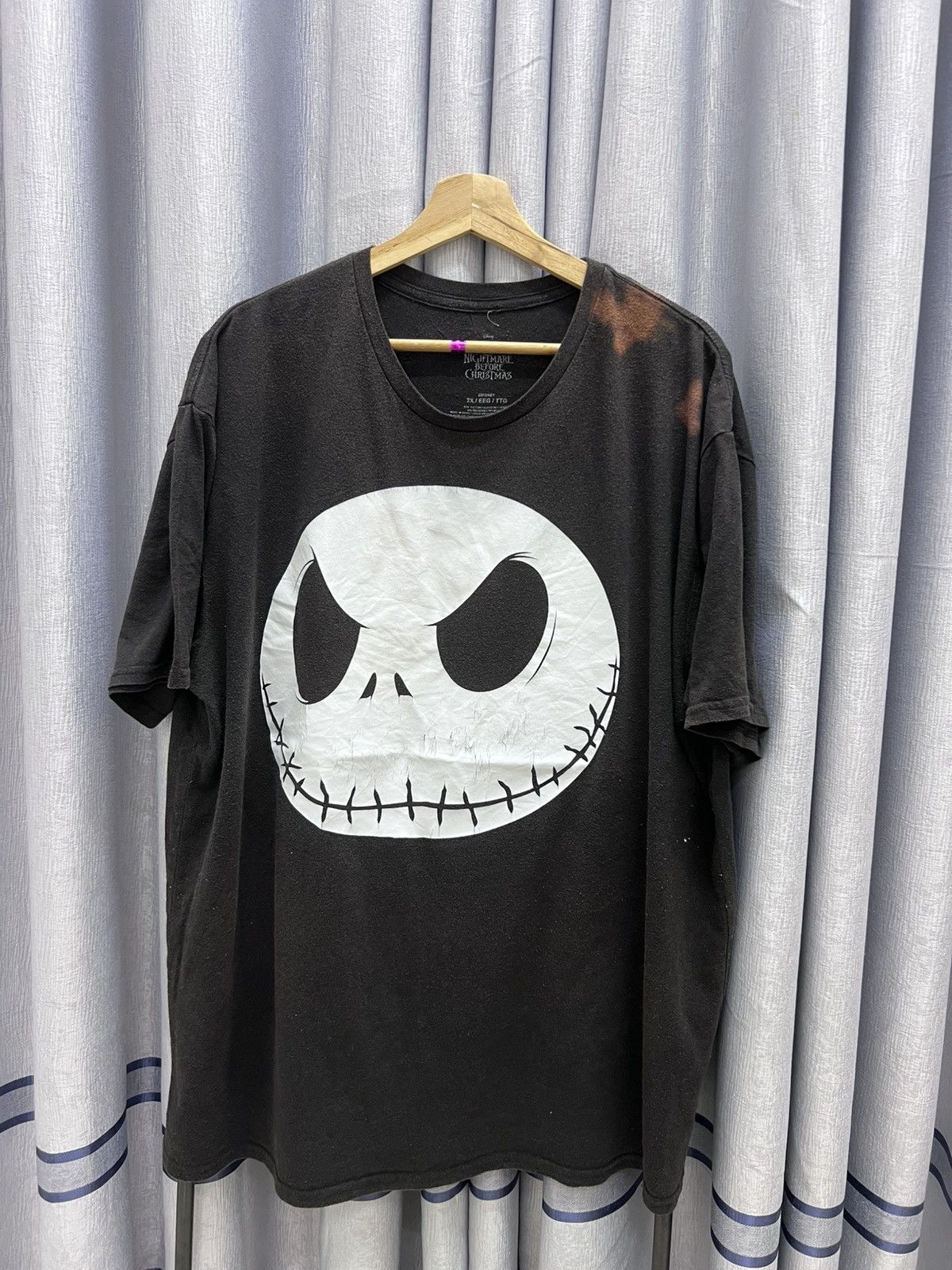 Disney Thrashed Faded Nightmare Before Christmas Moviee Tee Size US XXL / EU 58 / 5 - 1 Thumbnail