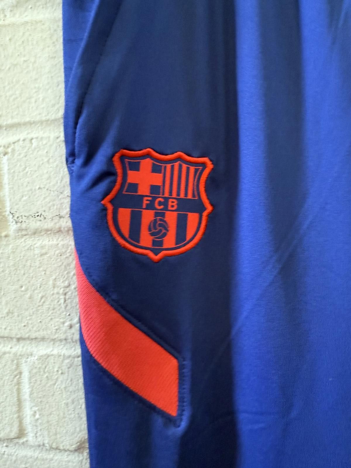 Nike Nike Barcelona Men's Blue and Red Sweatpants Size US 36 / EU 52 - 4 Thumbnail