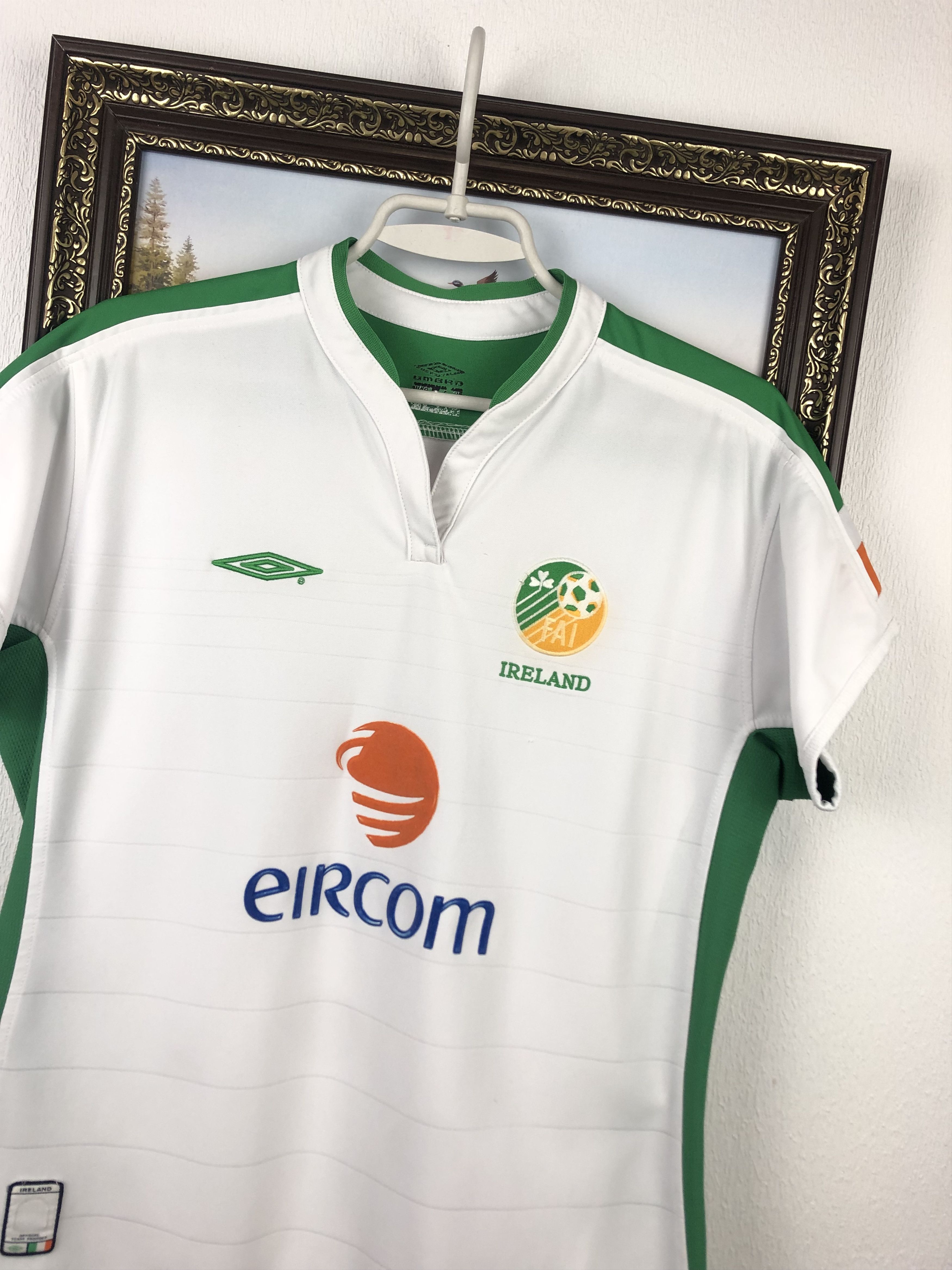 Vintage Republic of Ireland football shirt 2003 Soccer Umbro Jersey Size US XS / EU 42 / 0 - 4 Thumbnail