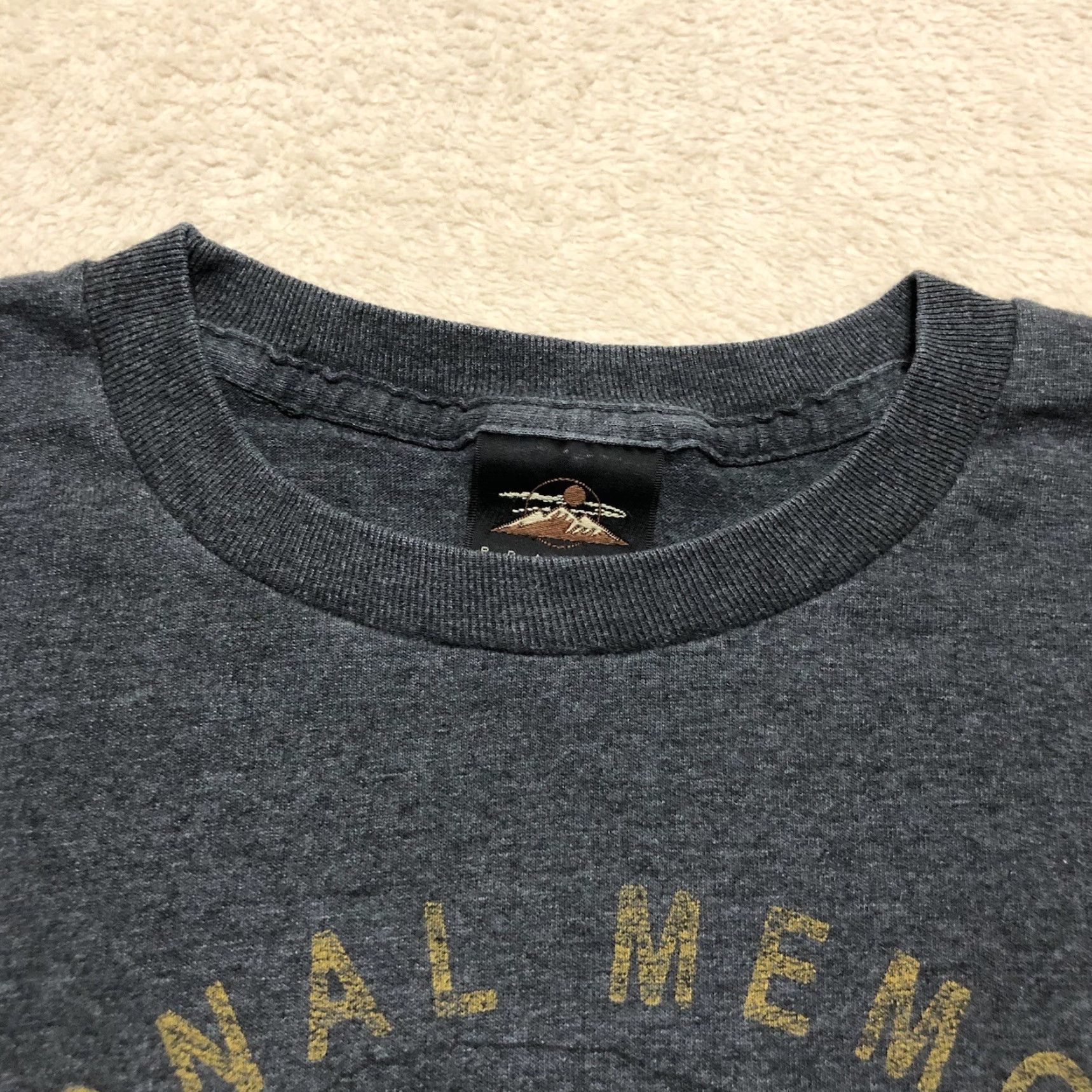Vintage VINTAGE Prairie Mountain Mount Rushmore T-Shirt Mens Large Gray Size US L / EU 52-54 / 3 - 3 Thumbnail