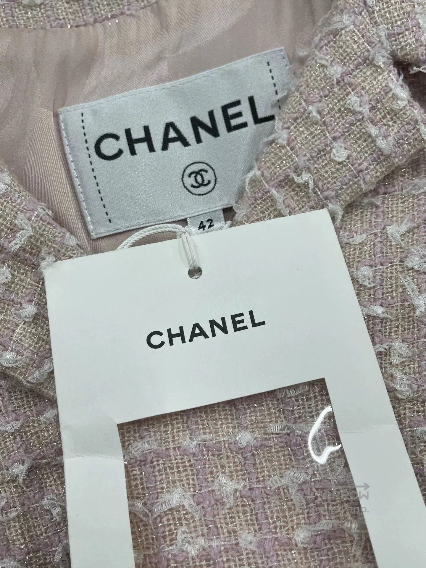 Chanel Chanel Pink Collared Short Sleeve Jacket. Size US XL / EU 56 / 4 - 4 Thumbnail
