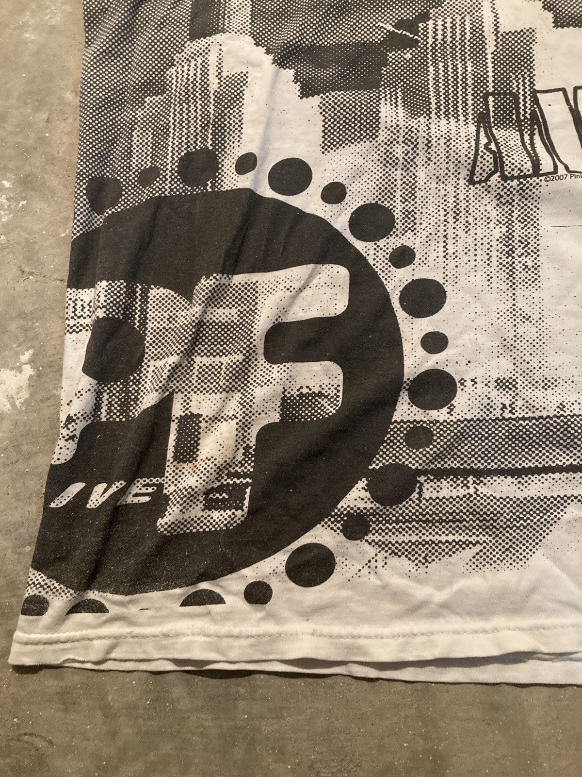 Band Tees × Vintage VTG PINK FLOYD ANIMALS AOP 2007 distressed Size US XL / EU 56 / 4 - 6 Thumbnail